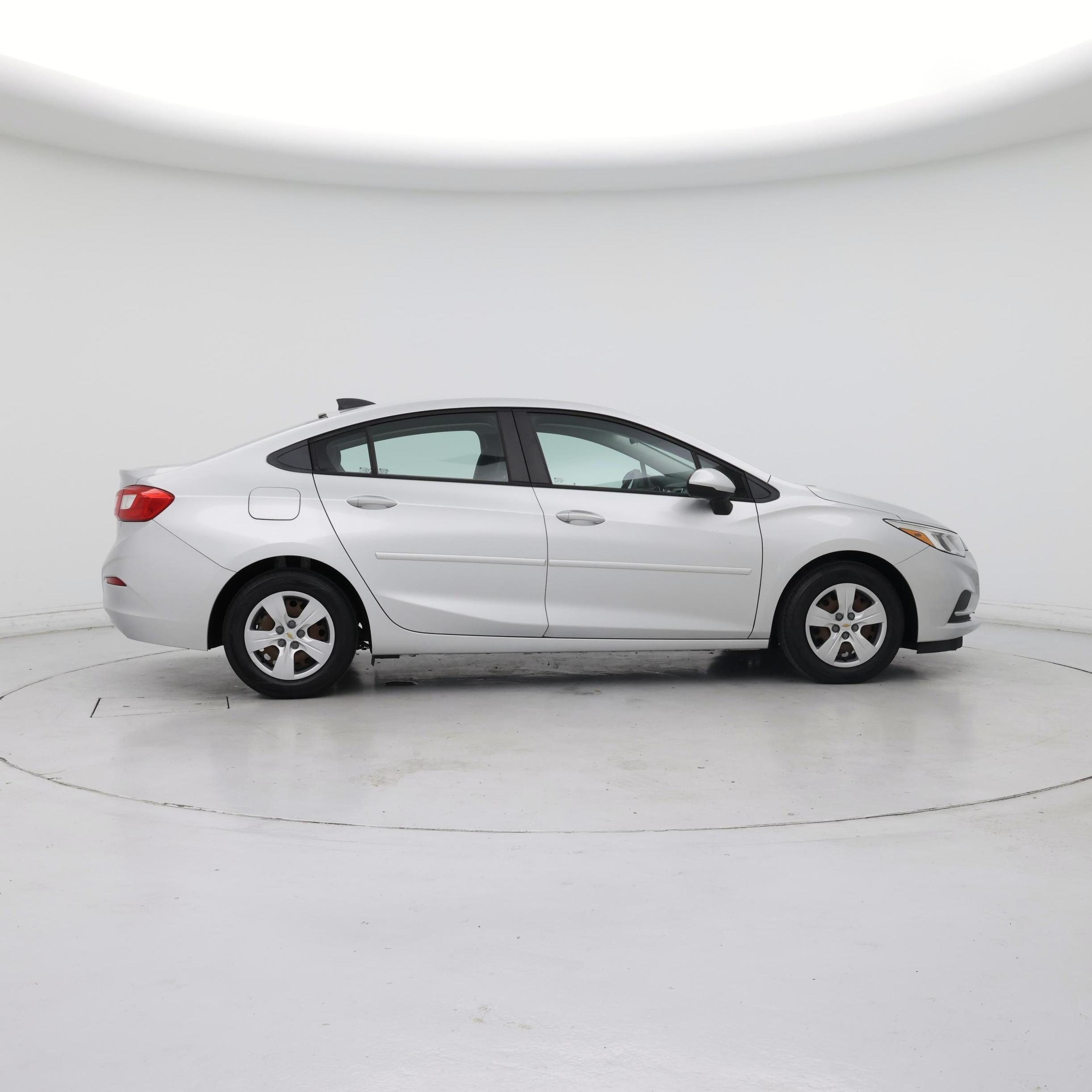 Thumbnail: 2017 Chevrolet Cruze - 7