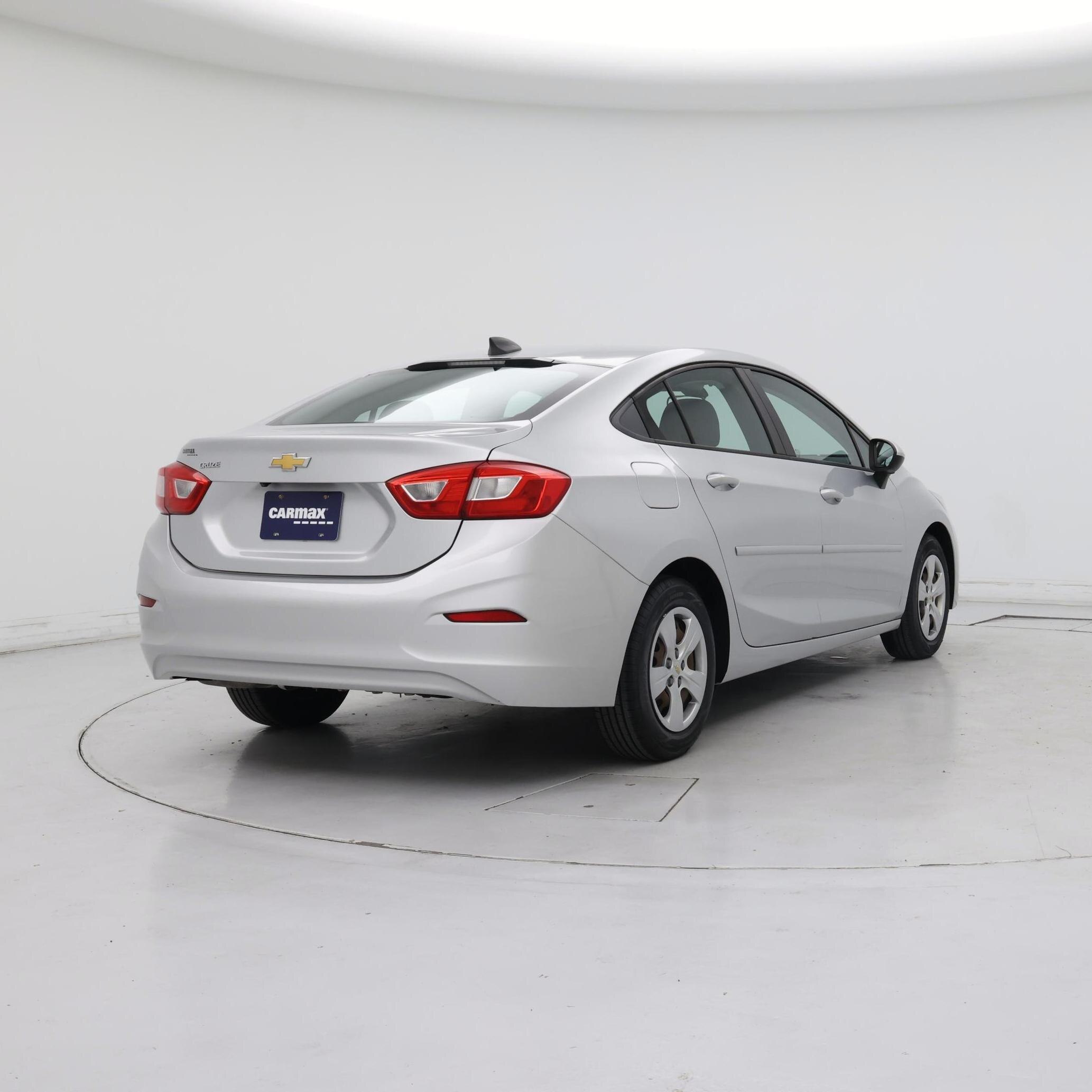 Thumbnail: 2017 Chevrolet Cruze - 8