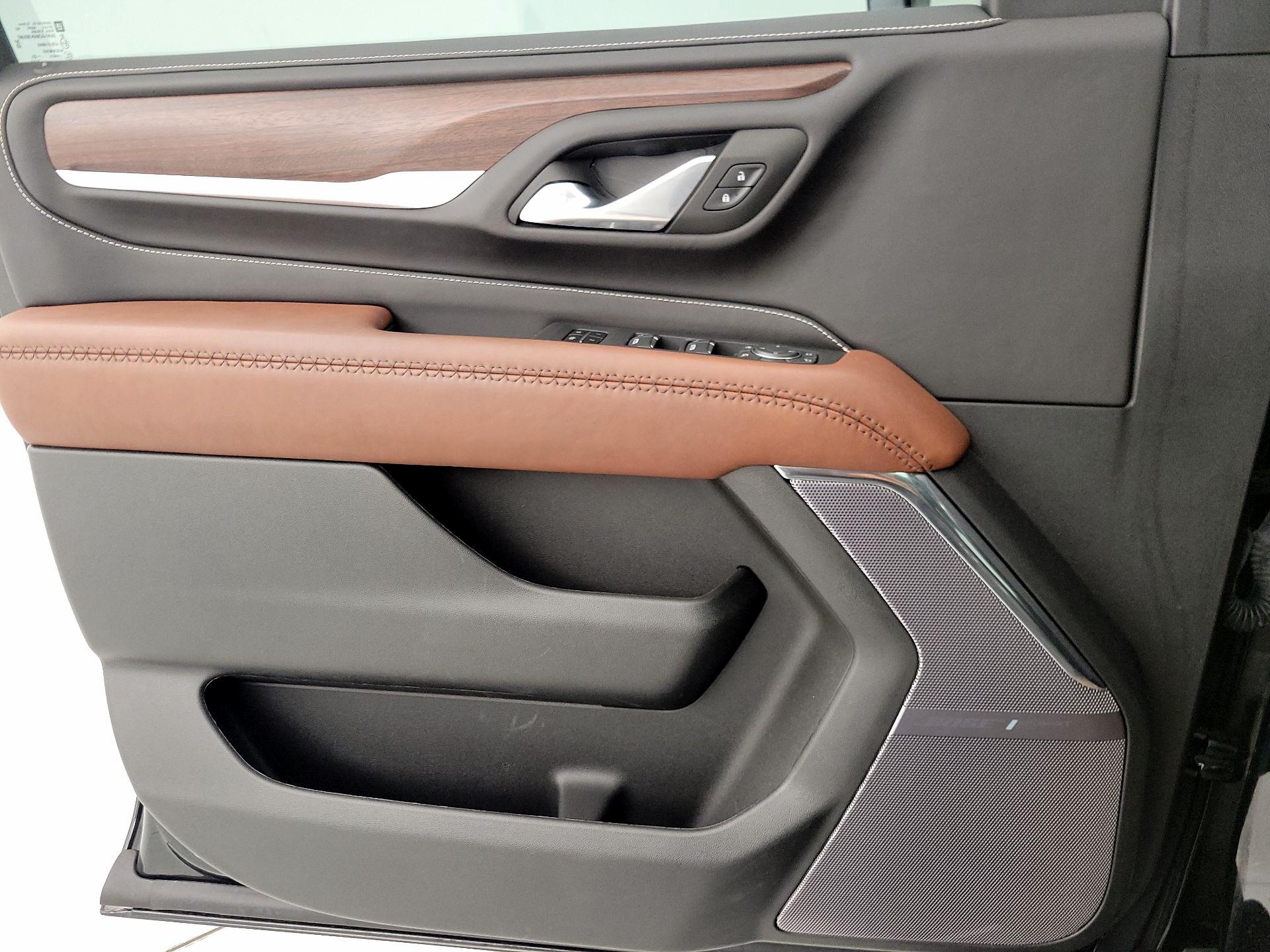 Thumbnail: 2023 GMC Yukon XL - 12