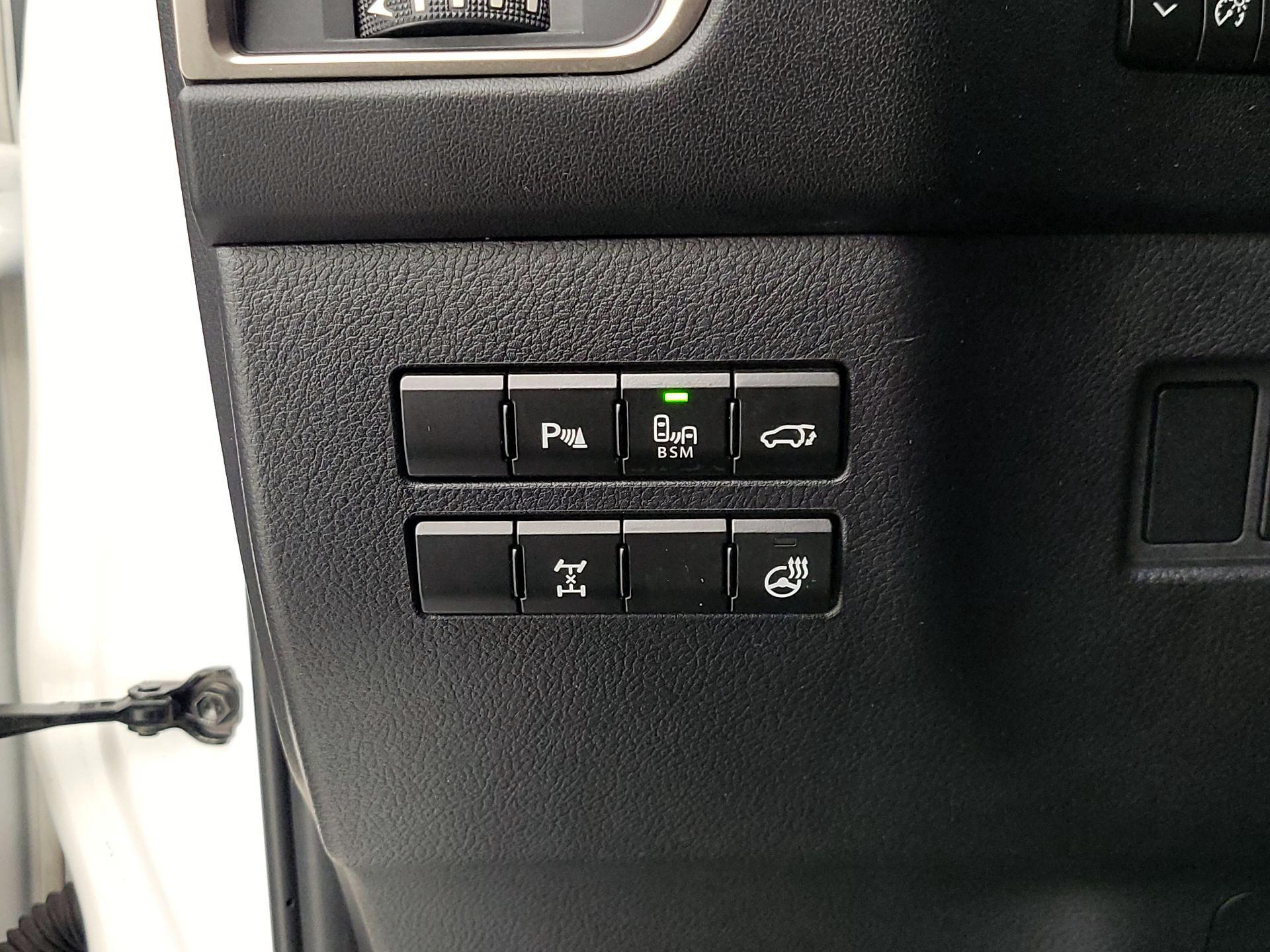 Thumbnail: 2016 Lexus NX - 13