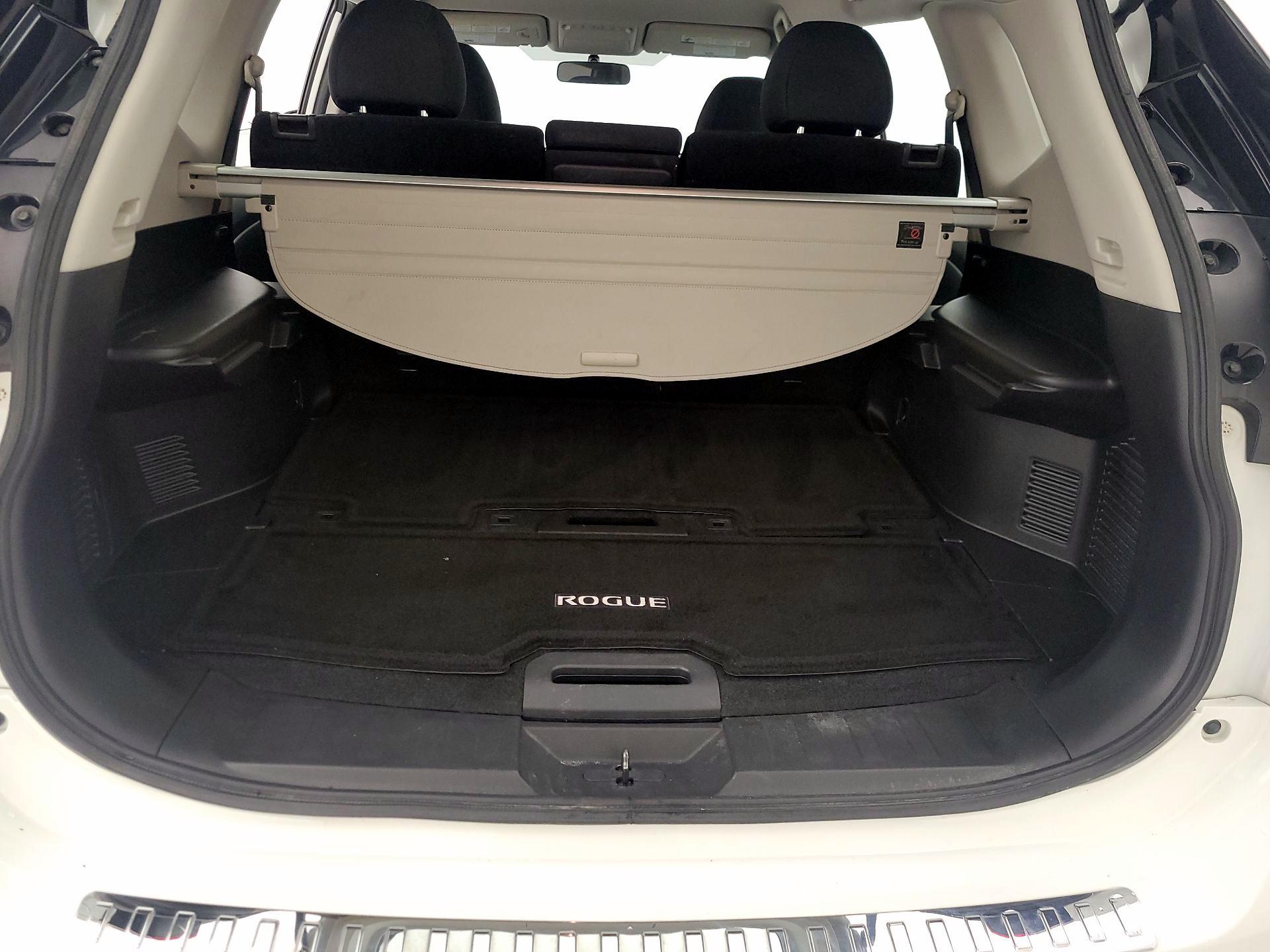 Thumbnail: 2017 Nissan Rogue - 20