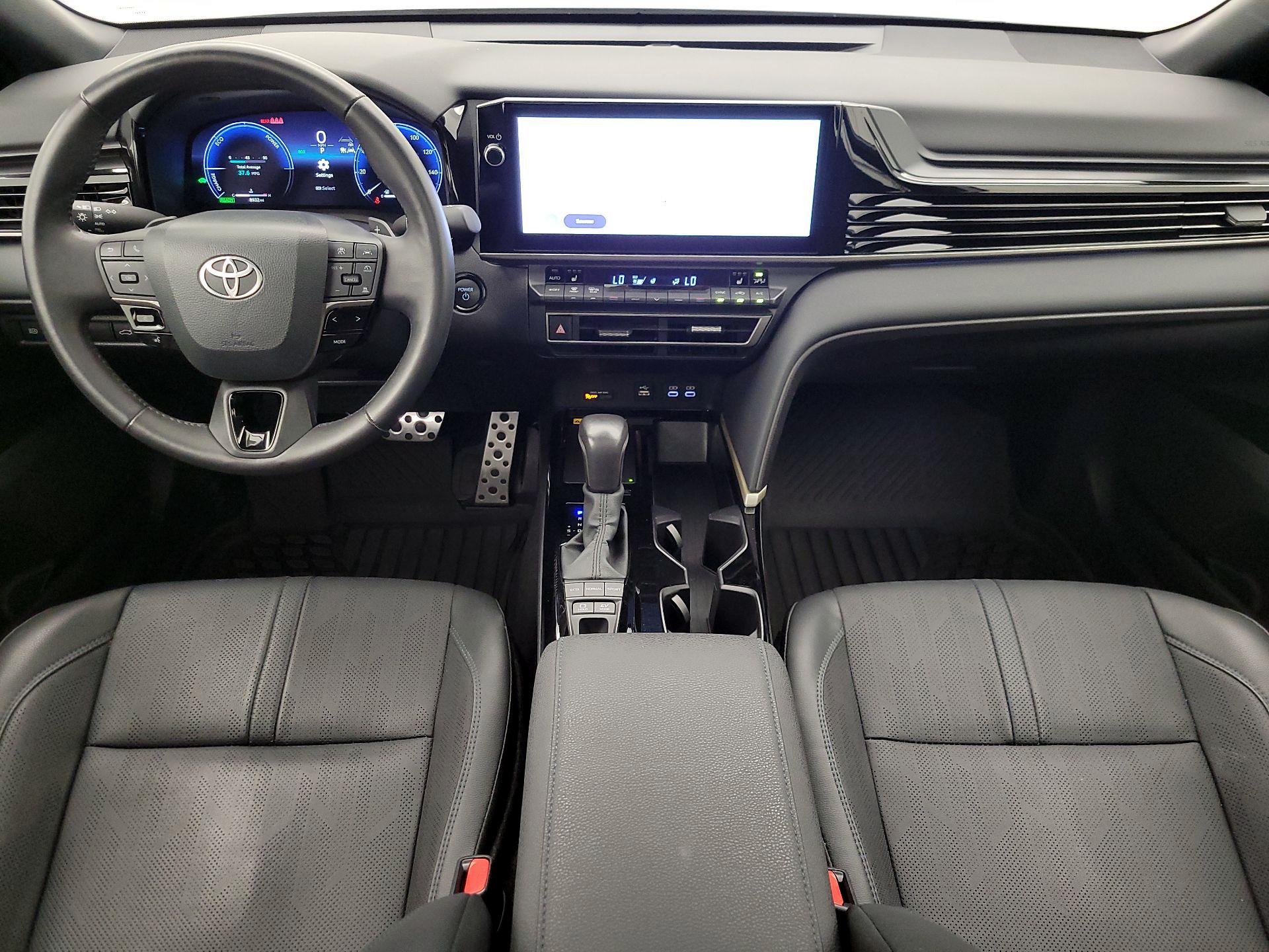 Thumbnail: 2025 Toyota Camry - 9