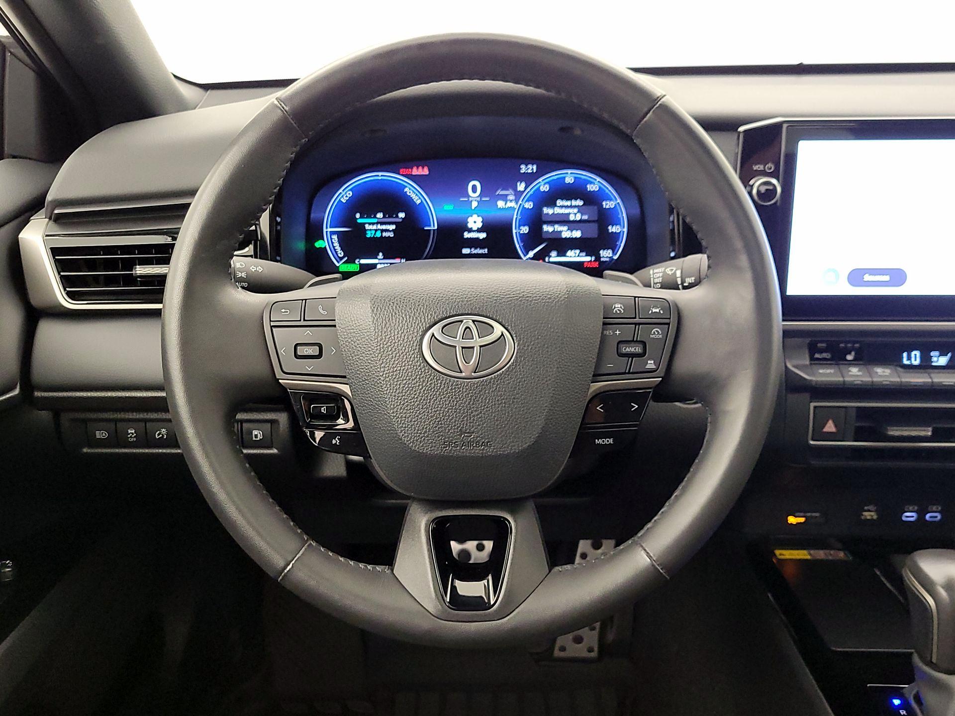 Thumbnail: 2025 Toyota Camry - 10