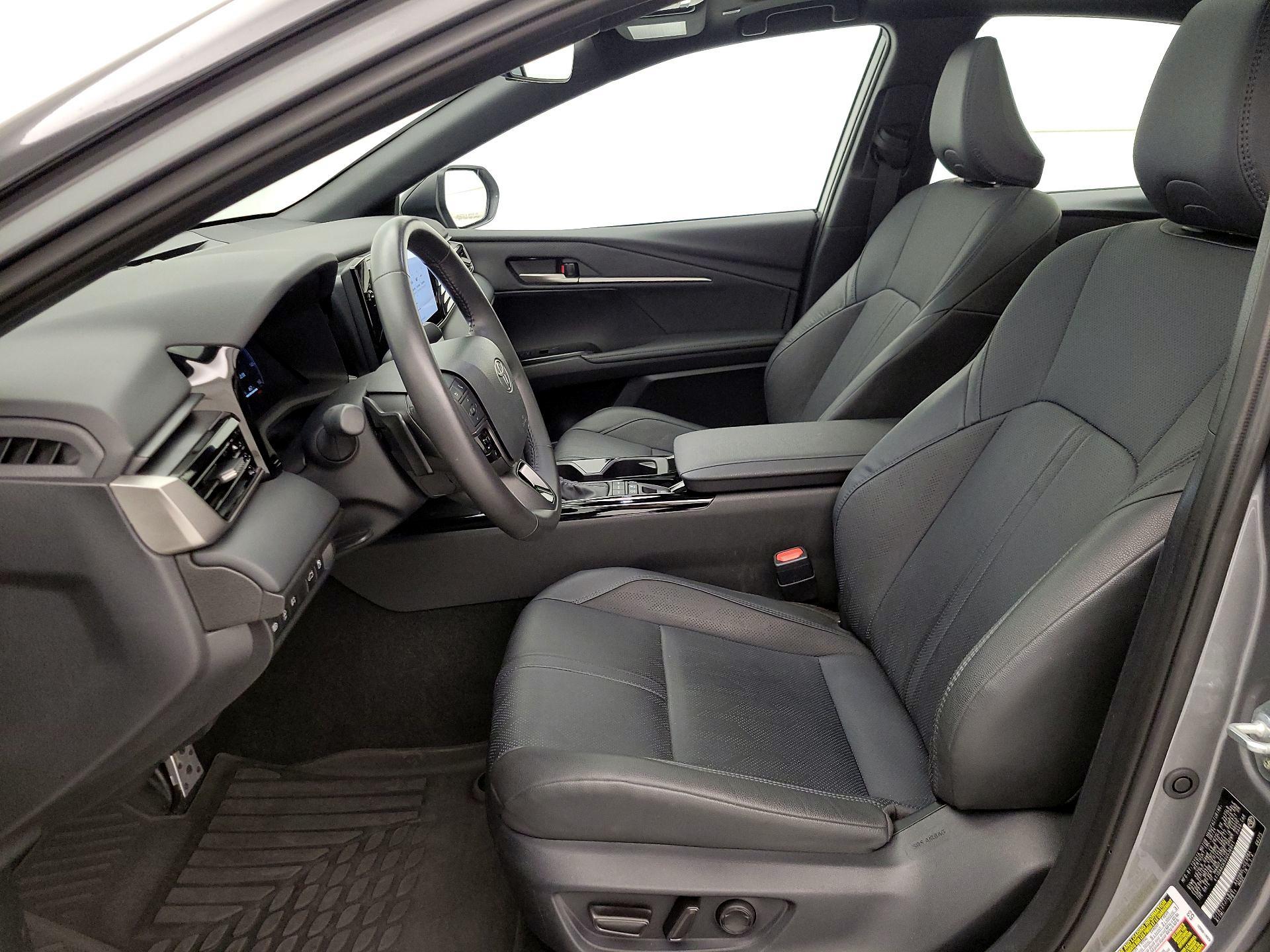 Thumbnail: 2025 Toyota Camry - 11