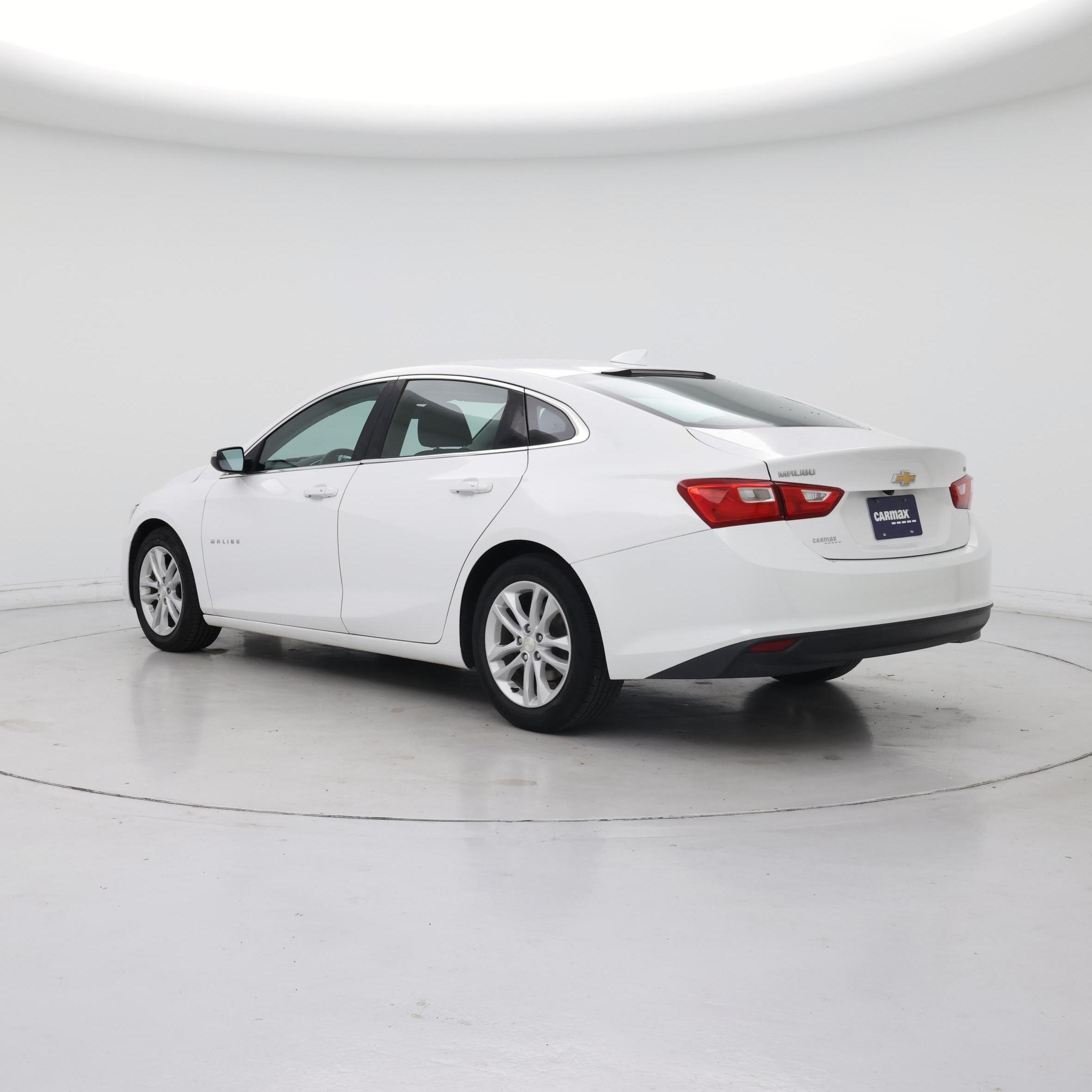 Thumbnail: 2017 Chevrolet Malibu - 2