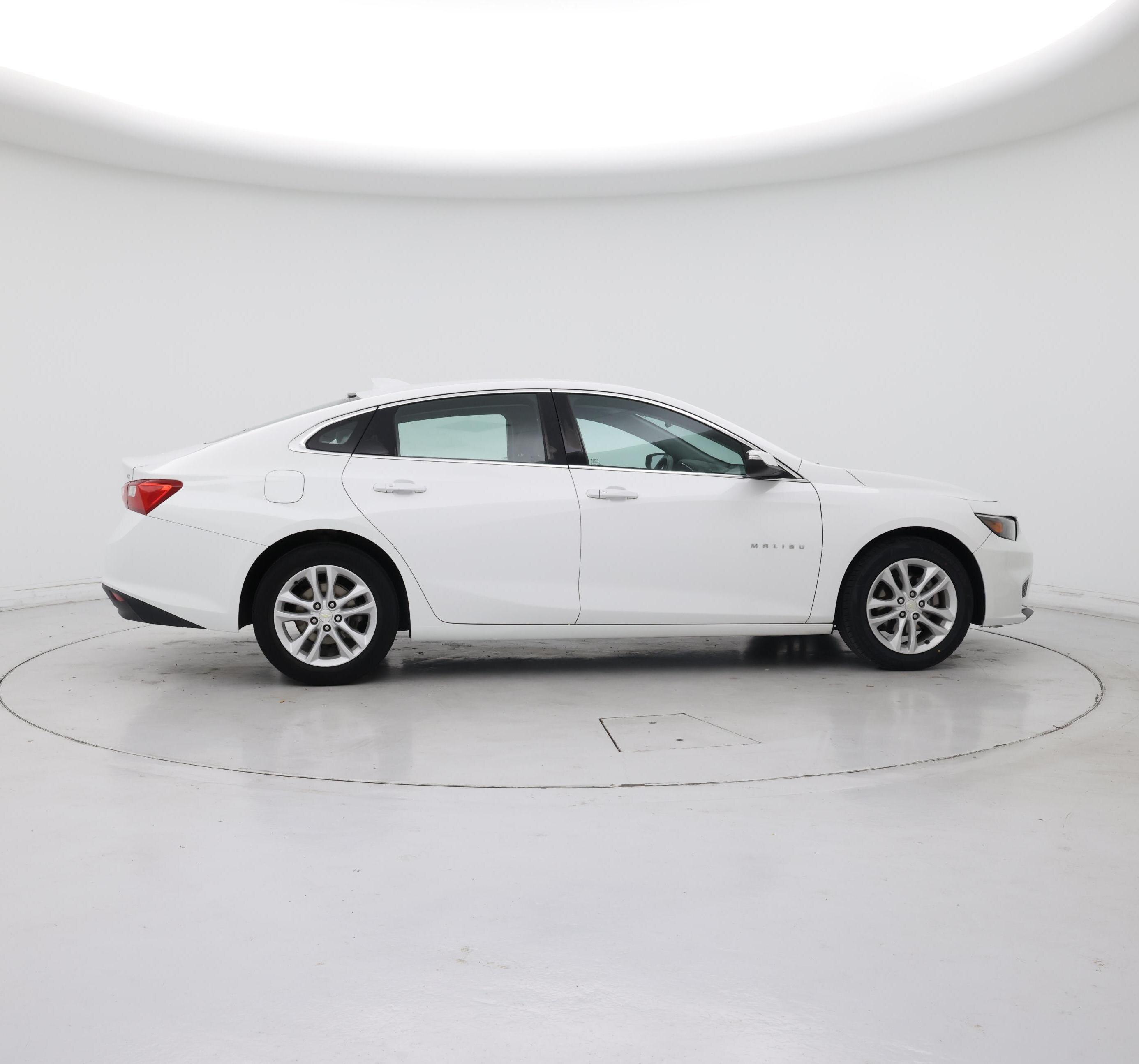 Thumbnail: 2017 Chevrolet Malibu - 7