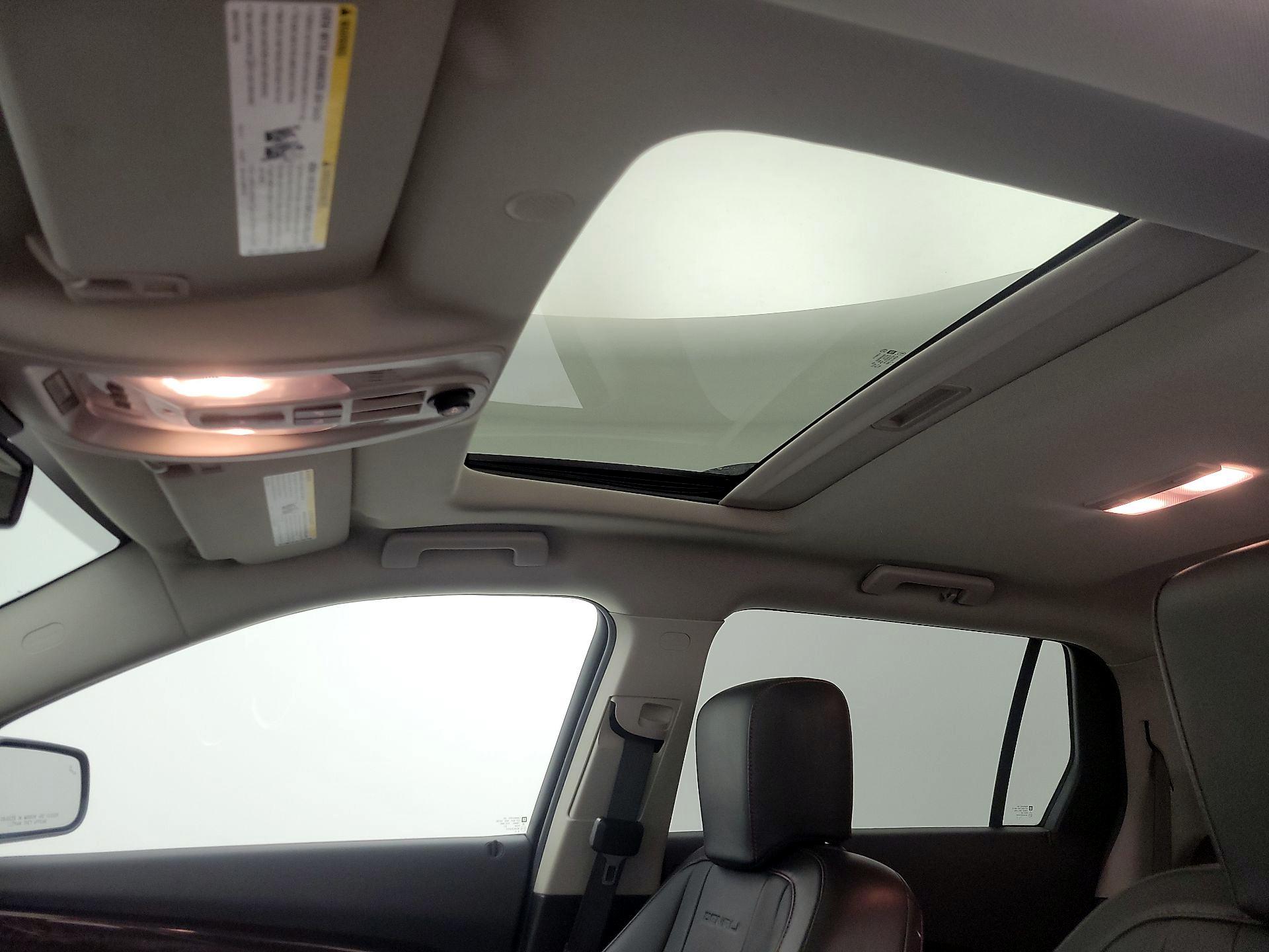 Thumbnail: 2015 GMC Terrain - 18
