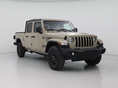 Tan 2022 Jeep Gladiator Sport S