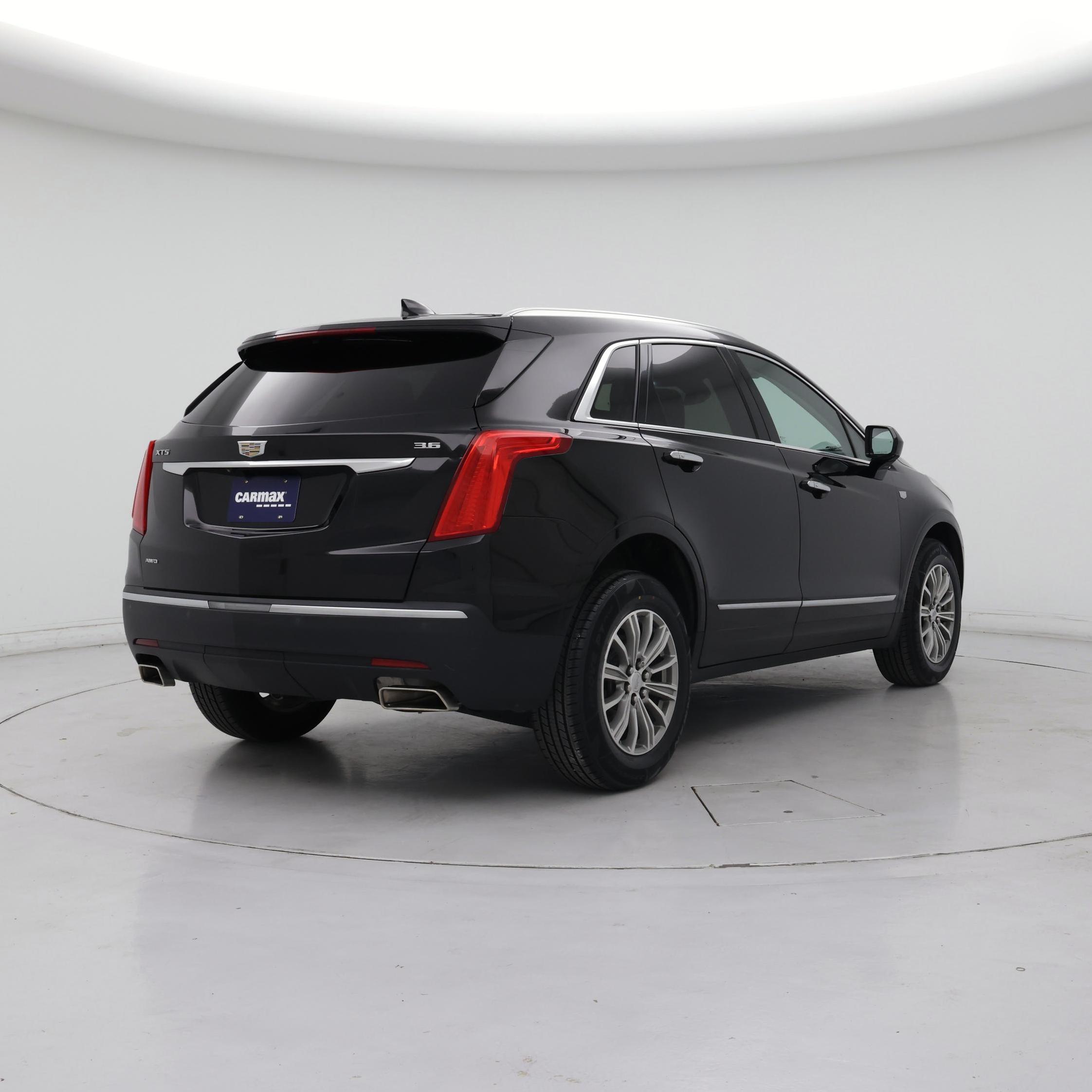 Thumbnail: 2019 Cadillac XT5 - 8