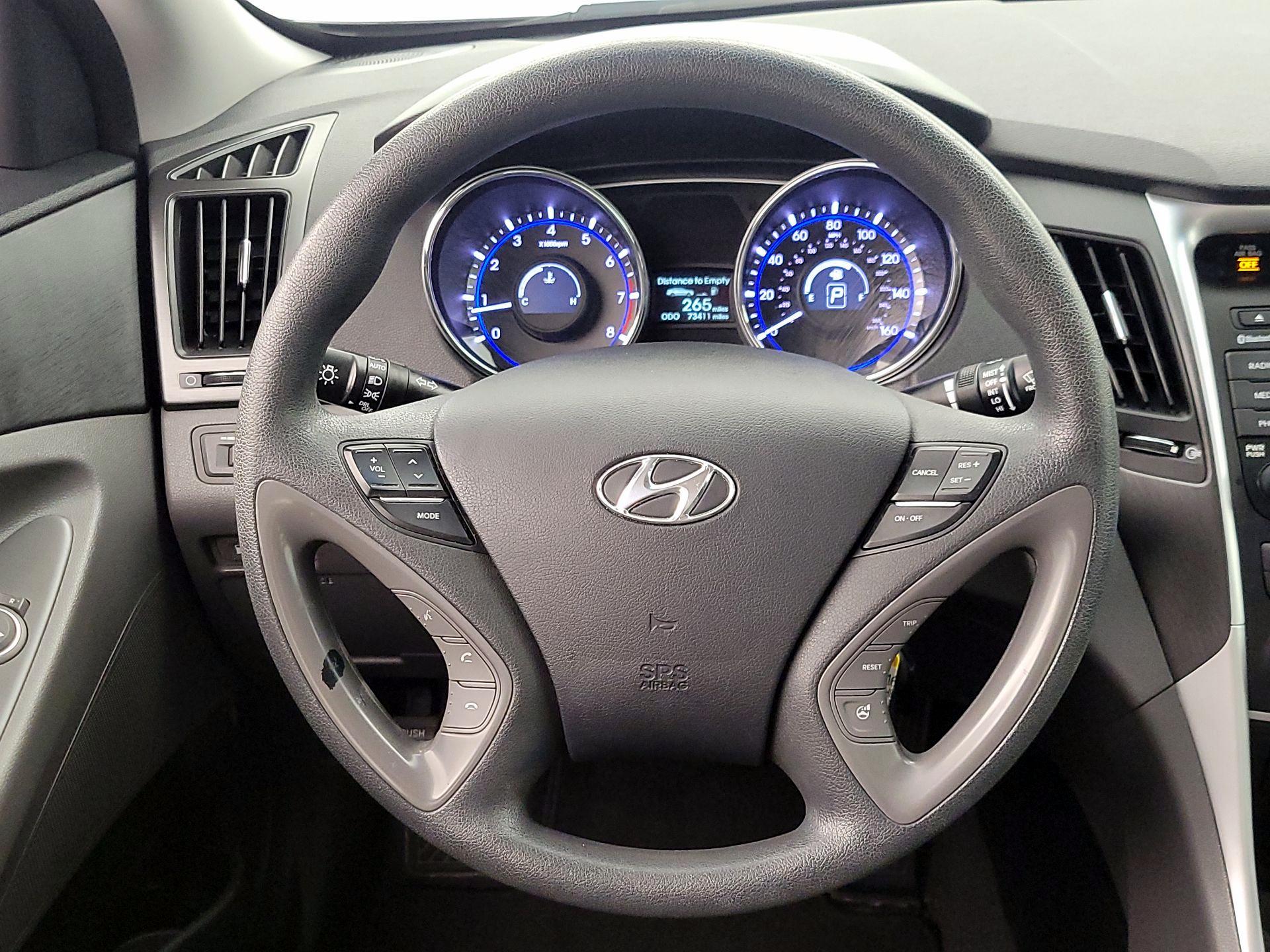 Thumbnail: 2014 Hyundai Sonata - 10
