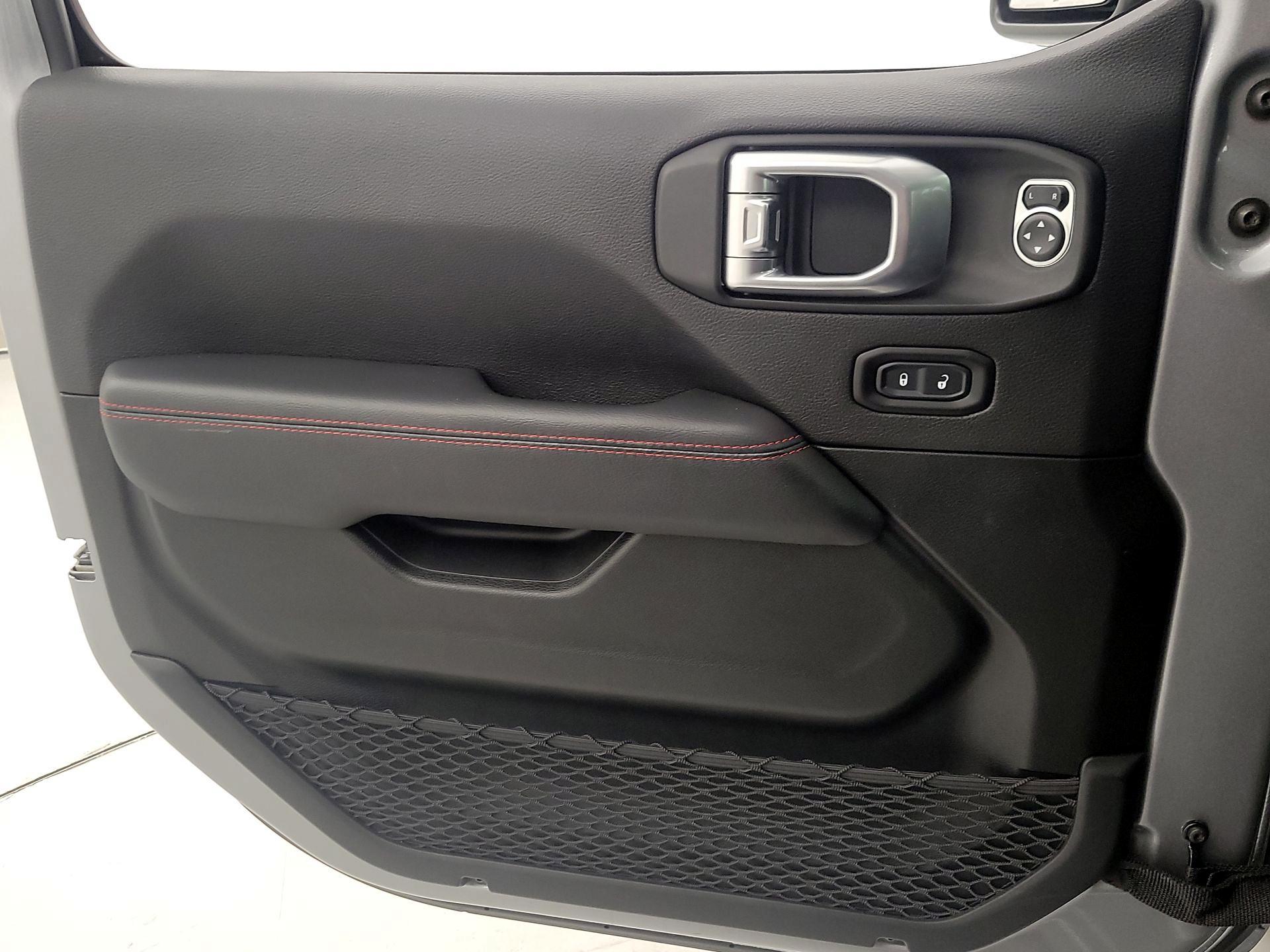 Thumbnail: 2020 Jeep Wrangler - 12