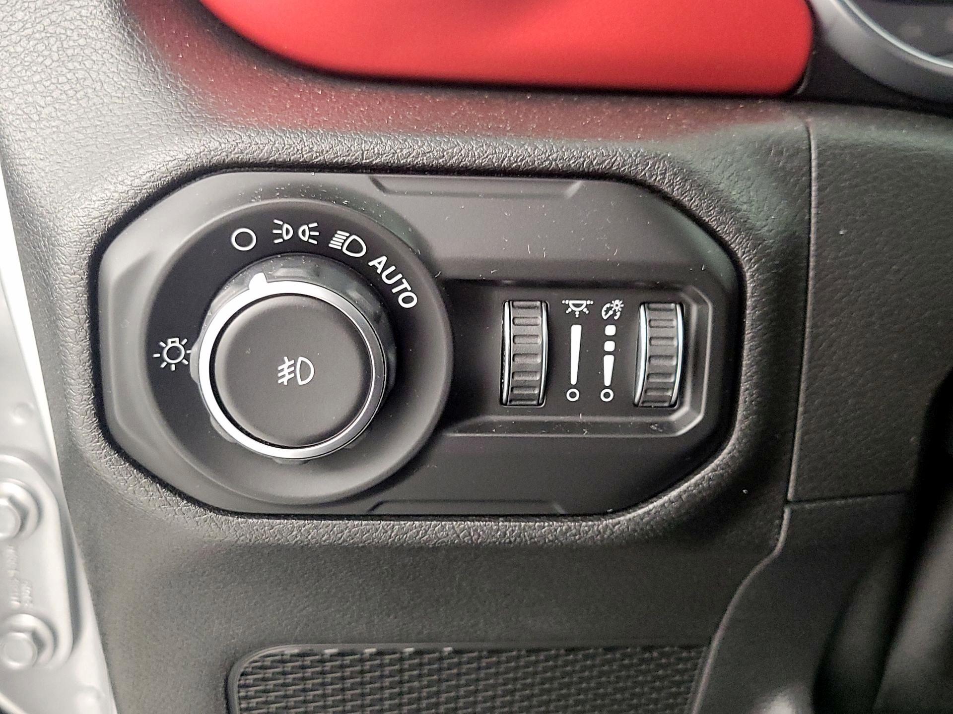 Thumbnail: 2020 Jeep Wrangler - 13