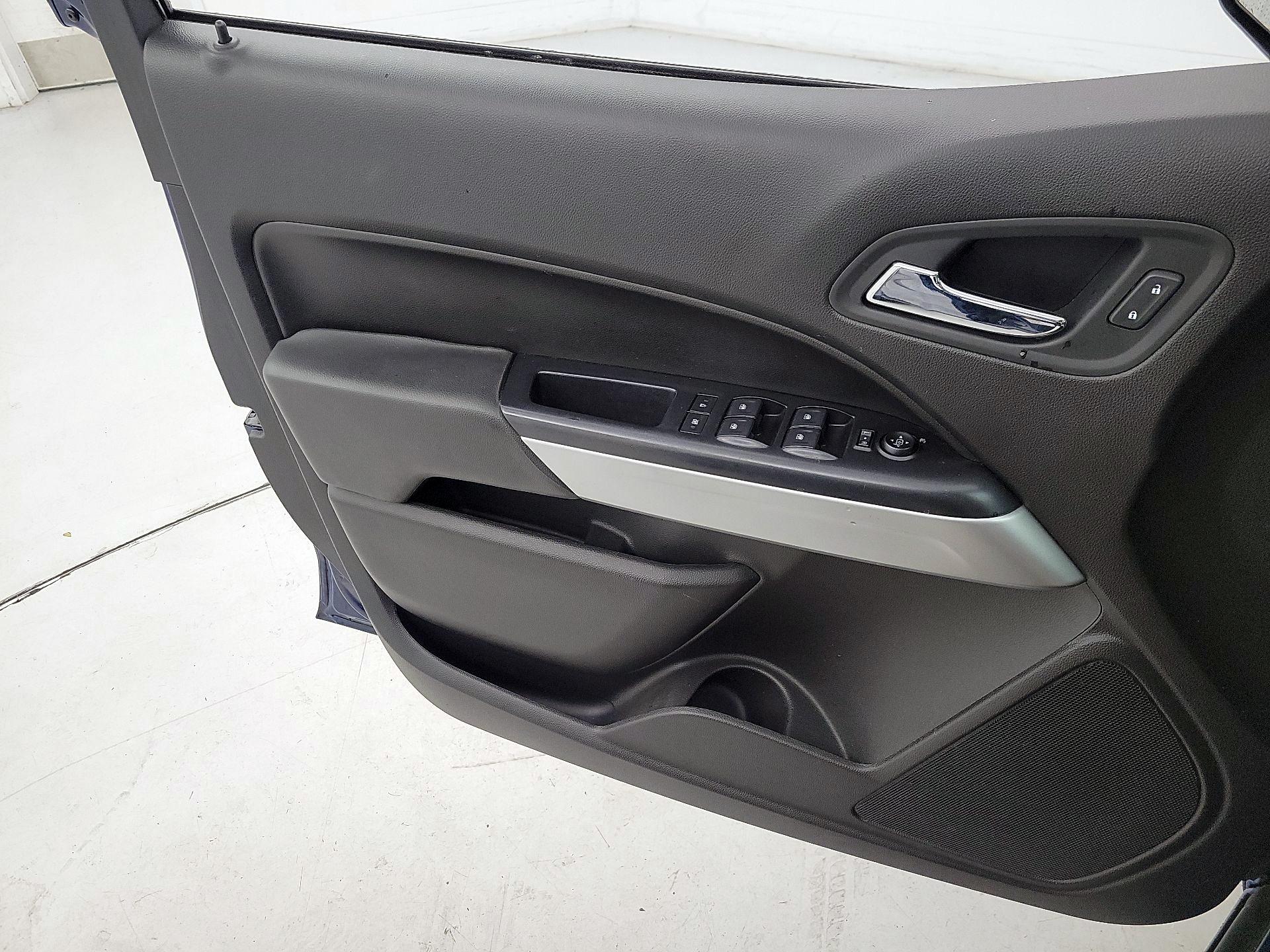 Thumbnail: 2019 Chevrolet Colorado - 12