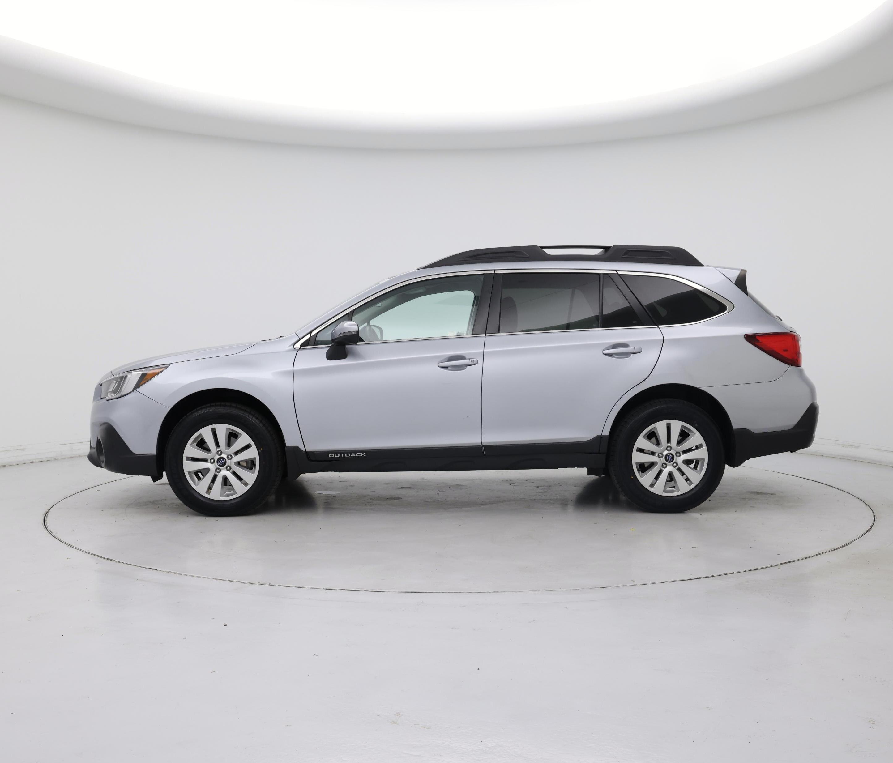 Thumbnail: 2018 Subaru Outback - 3