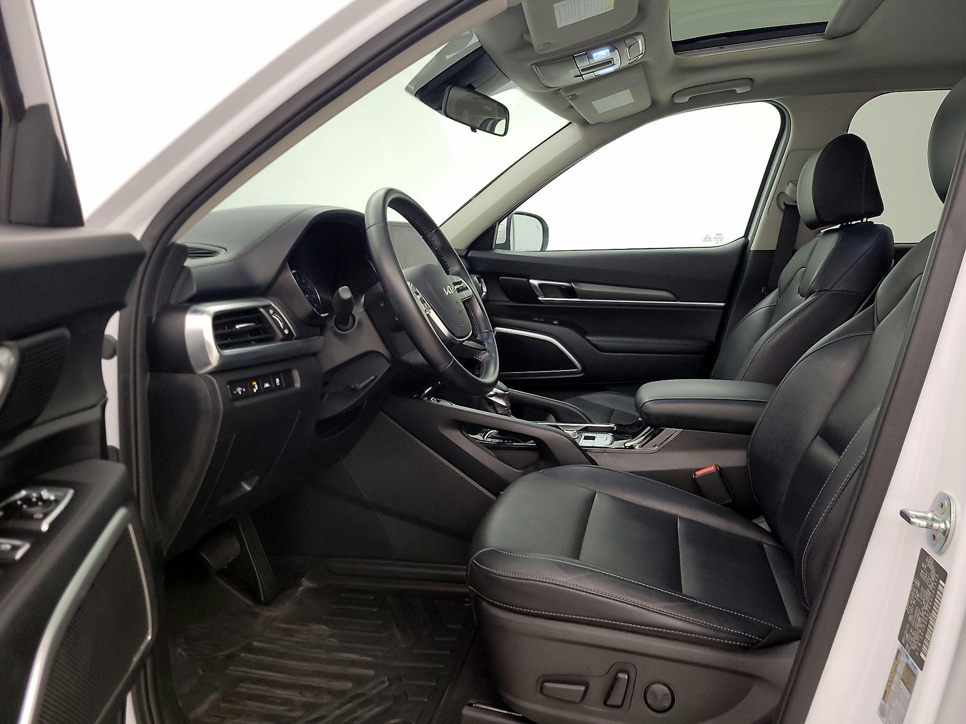 Thumbnail: 2022 Kia Telluride - 11