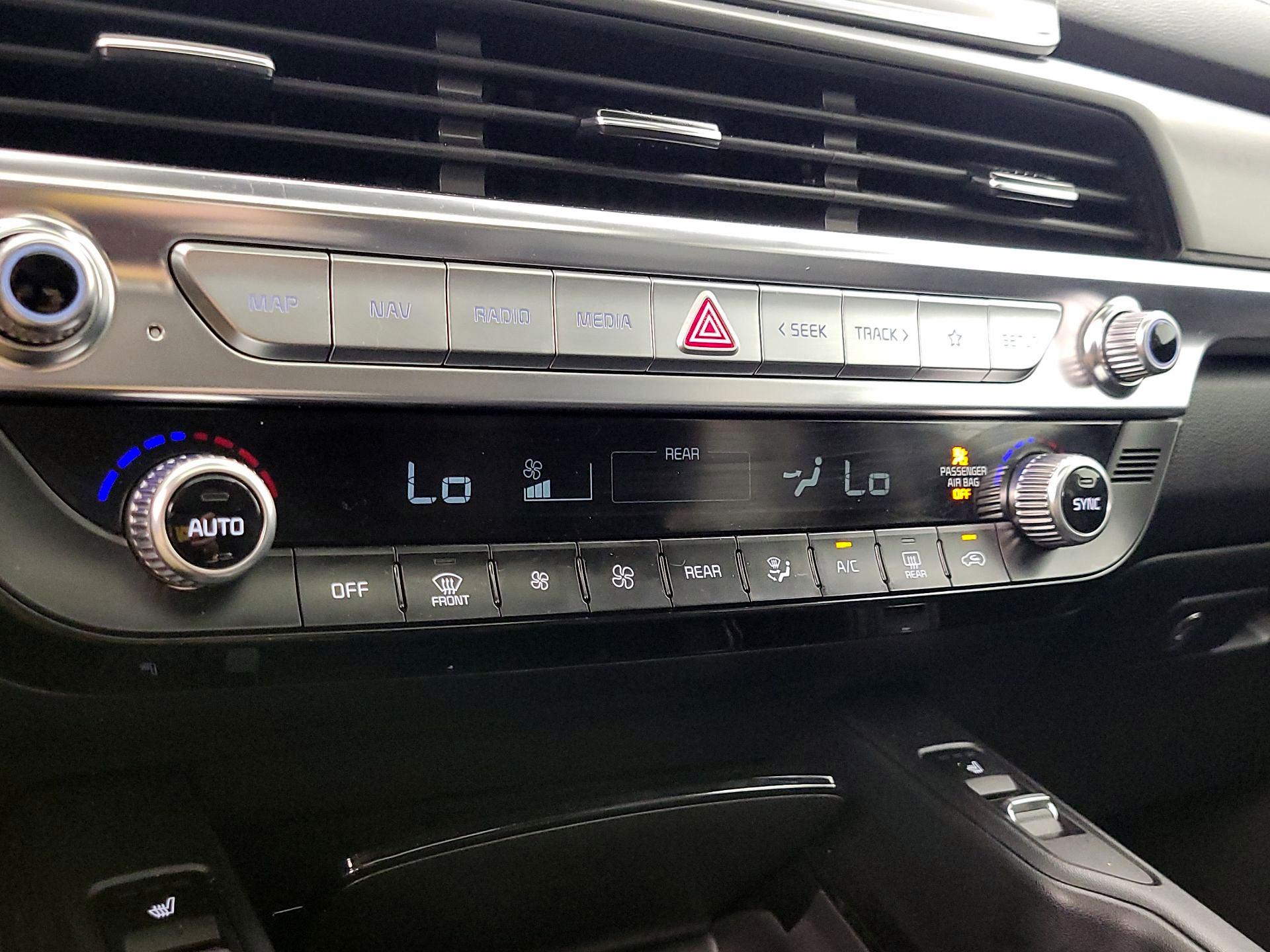 Thumbnail: 2022 Kia Telluride - 17