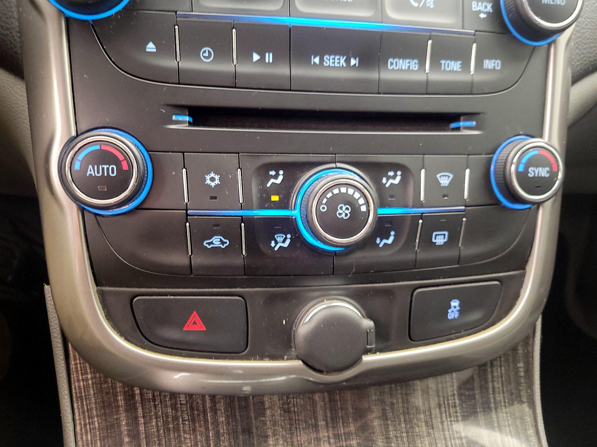 Thumbnail: 2014 Chevrolet Malibu - 15