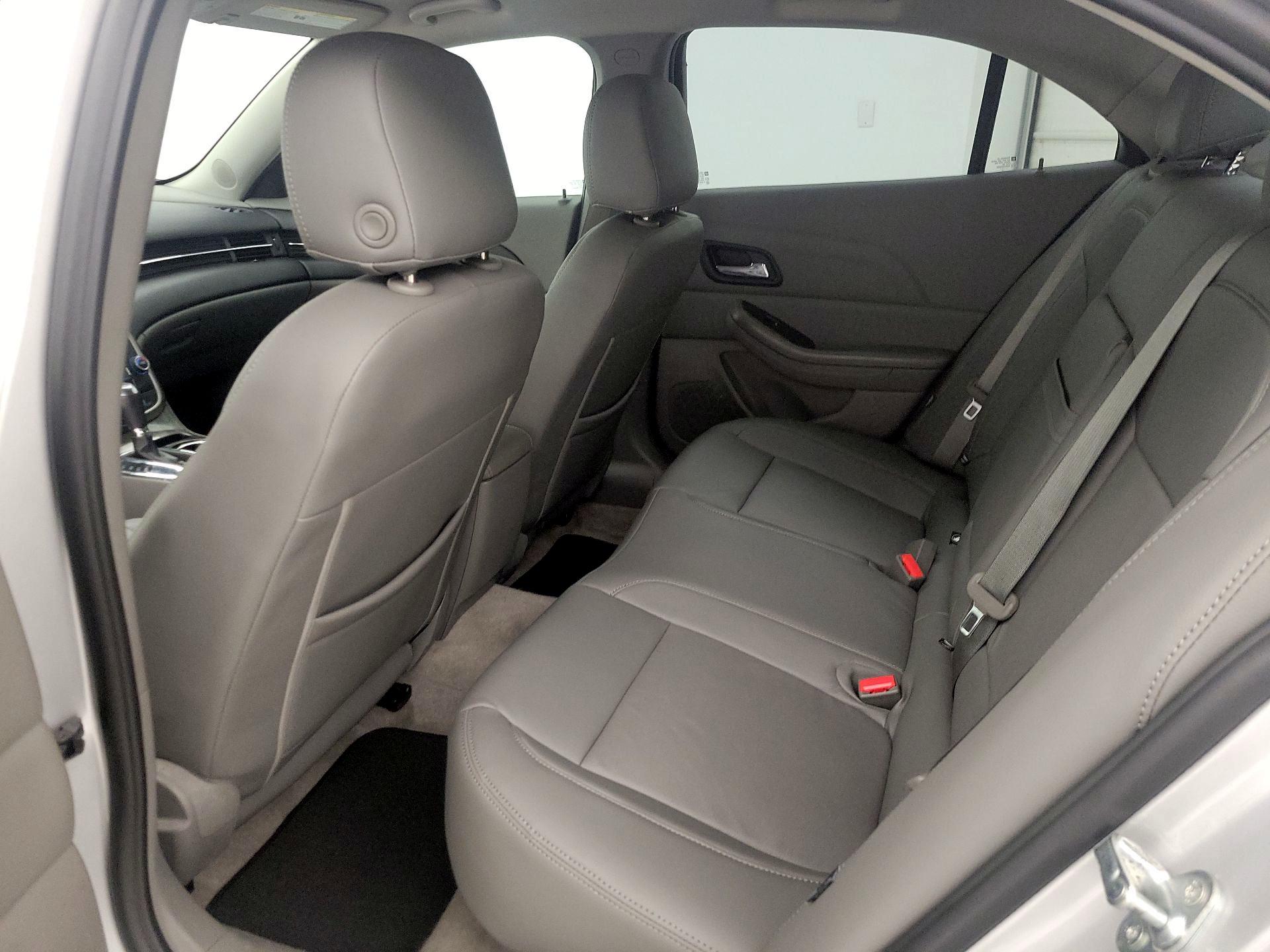 Thumbnail: 2014 Chevrolet Malibu - 18