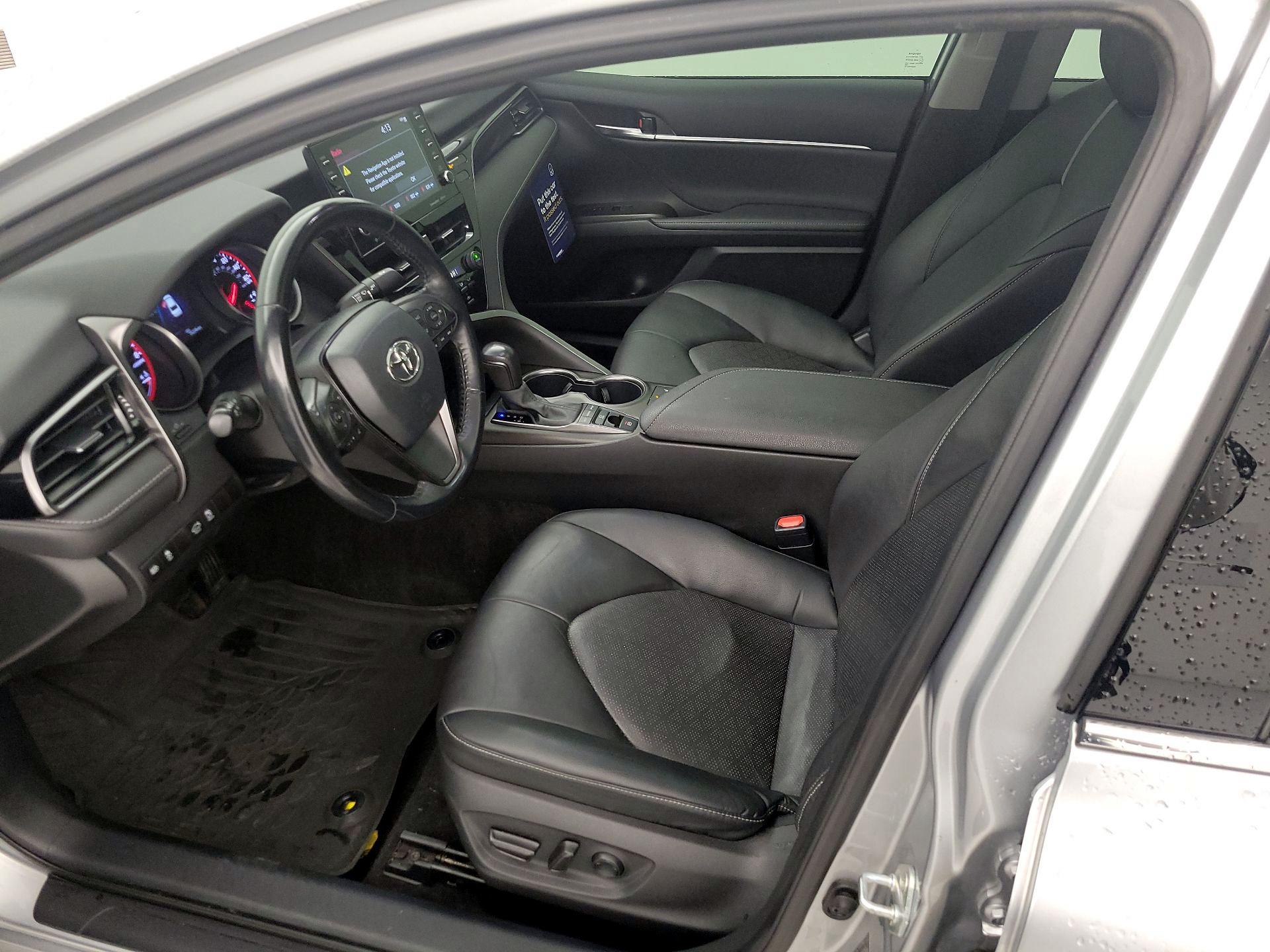 Thumbnail: 2021 Toyota Camry - 11