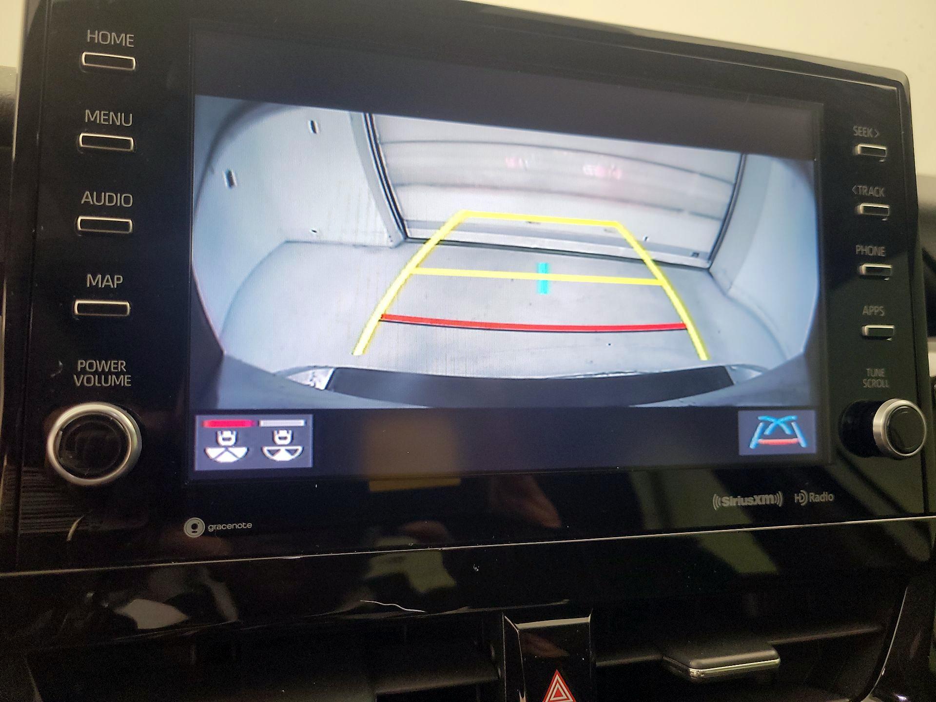 Thumbnail: 2021 Toyota Camry - 14