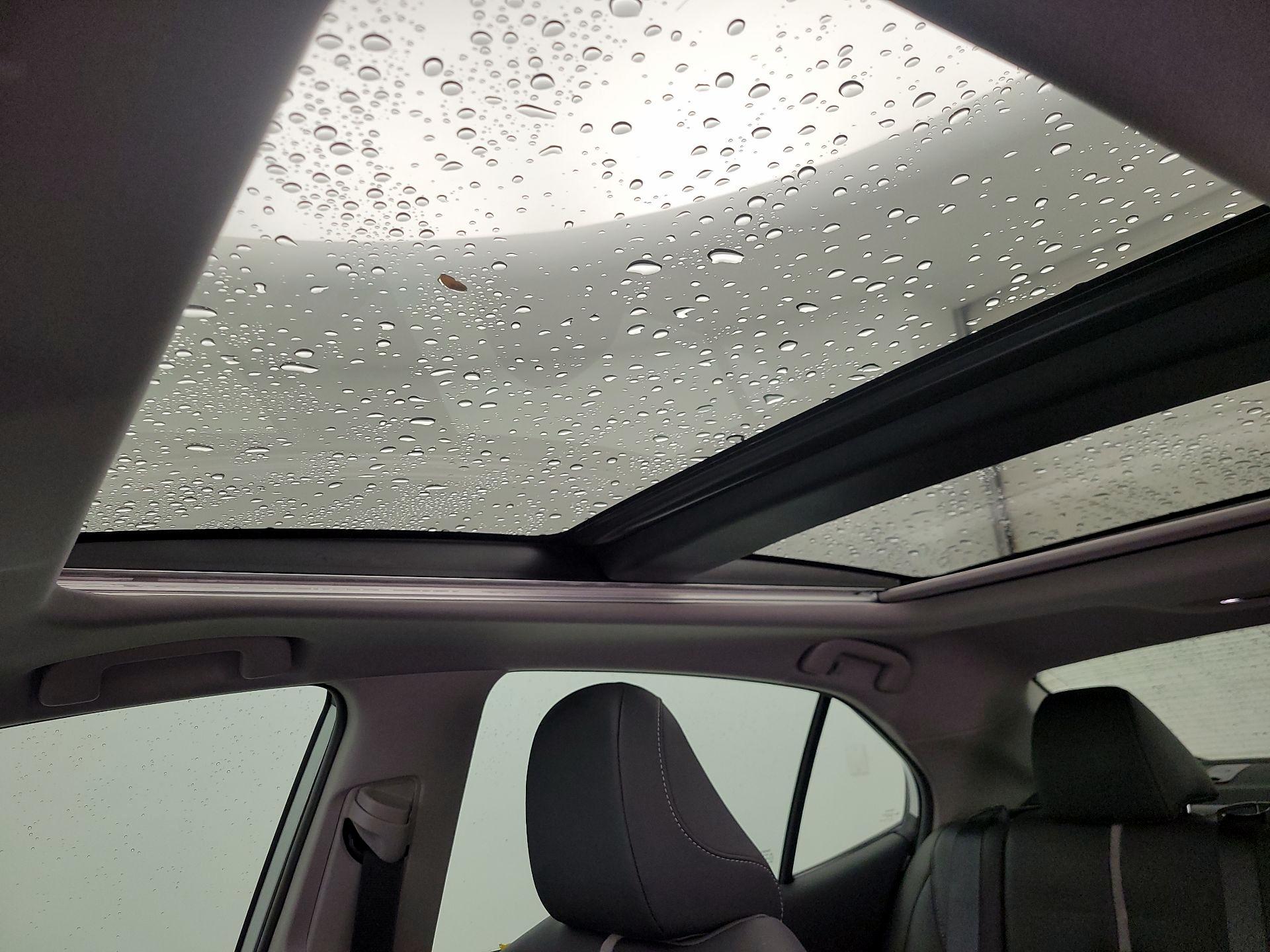 Thumbnail: 2021 Toyota Camry - 19