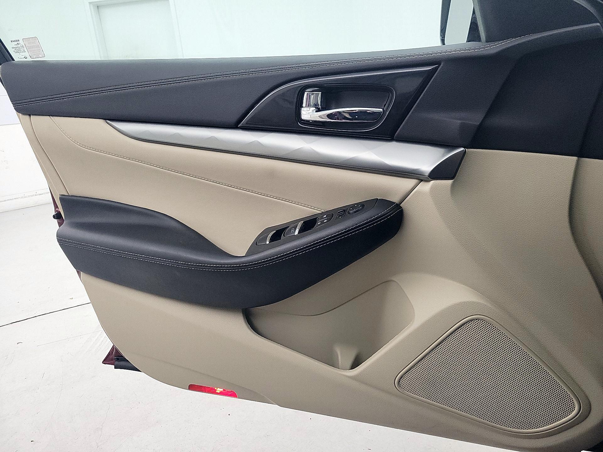 Thumbnail: 2019 Nissan Maxima - 12