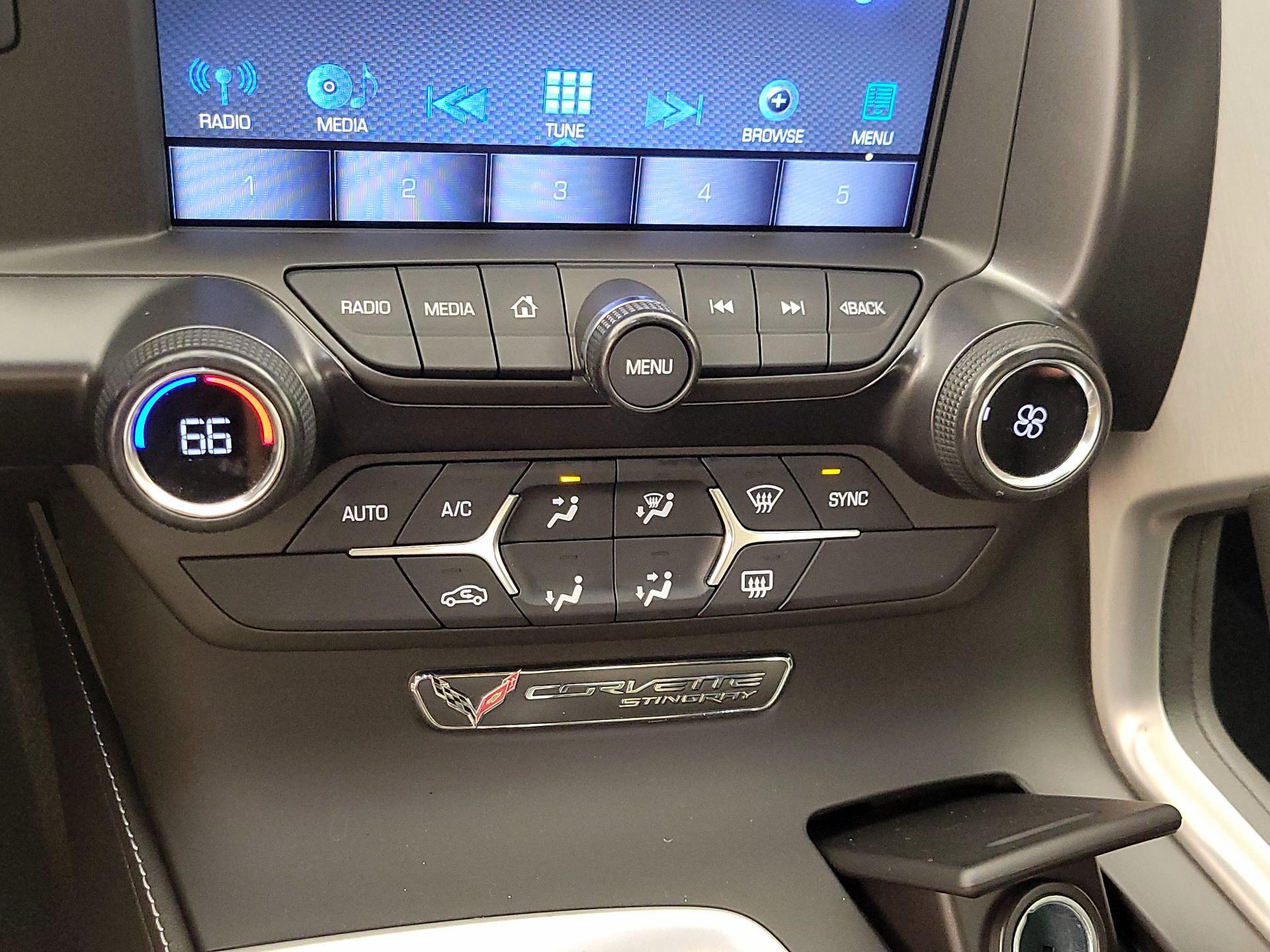 Thumbnail: 2016 Chevrolet Corvette - 16