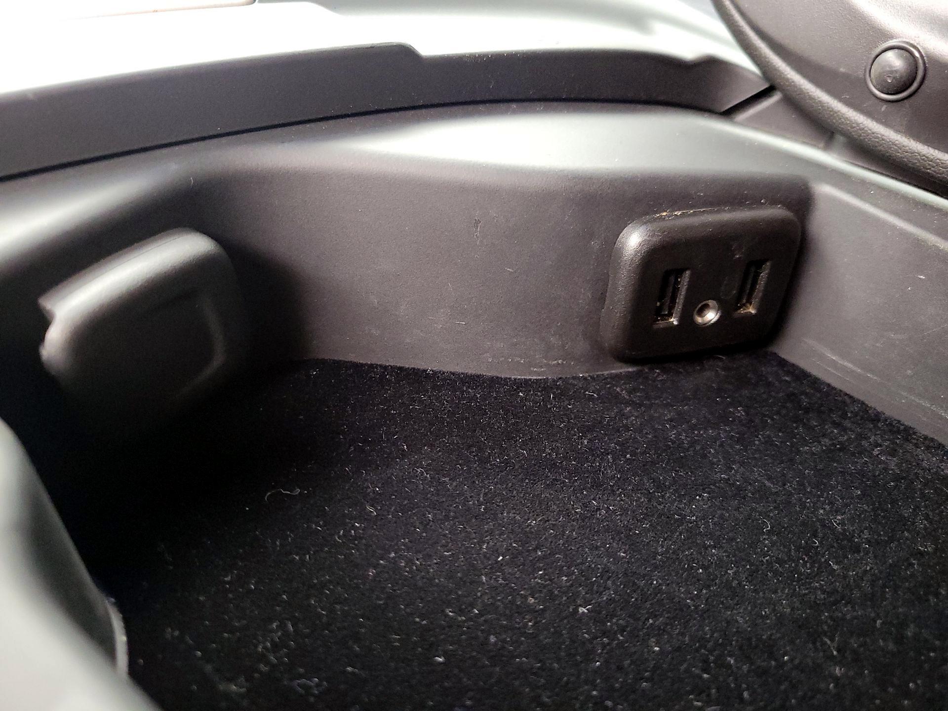 Thumbnail: 2016 Chevrolet Corvette - 18