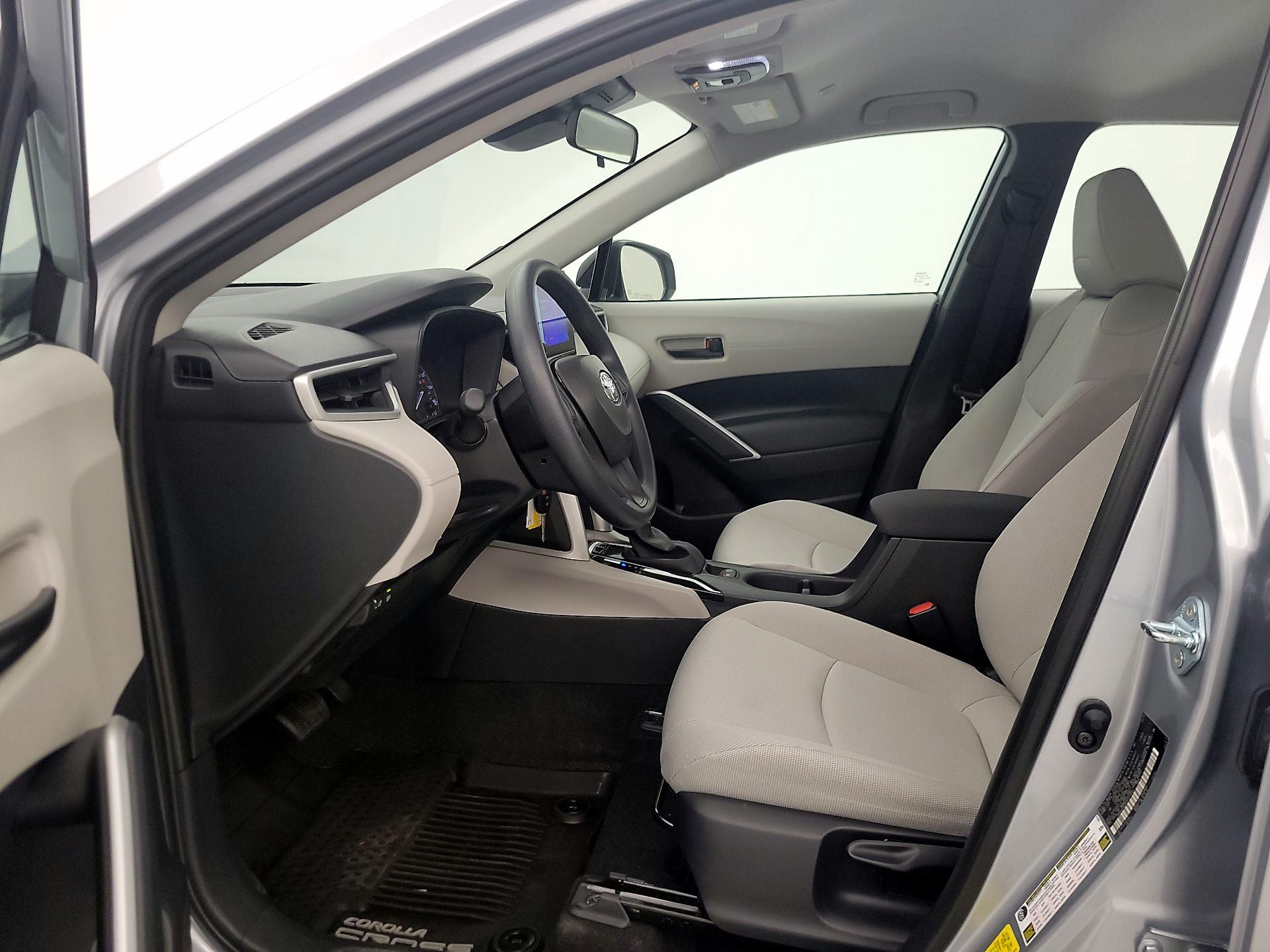 Thumbnail: 2025 Toyota Corolla Cross - 11