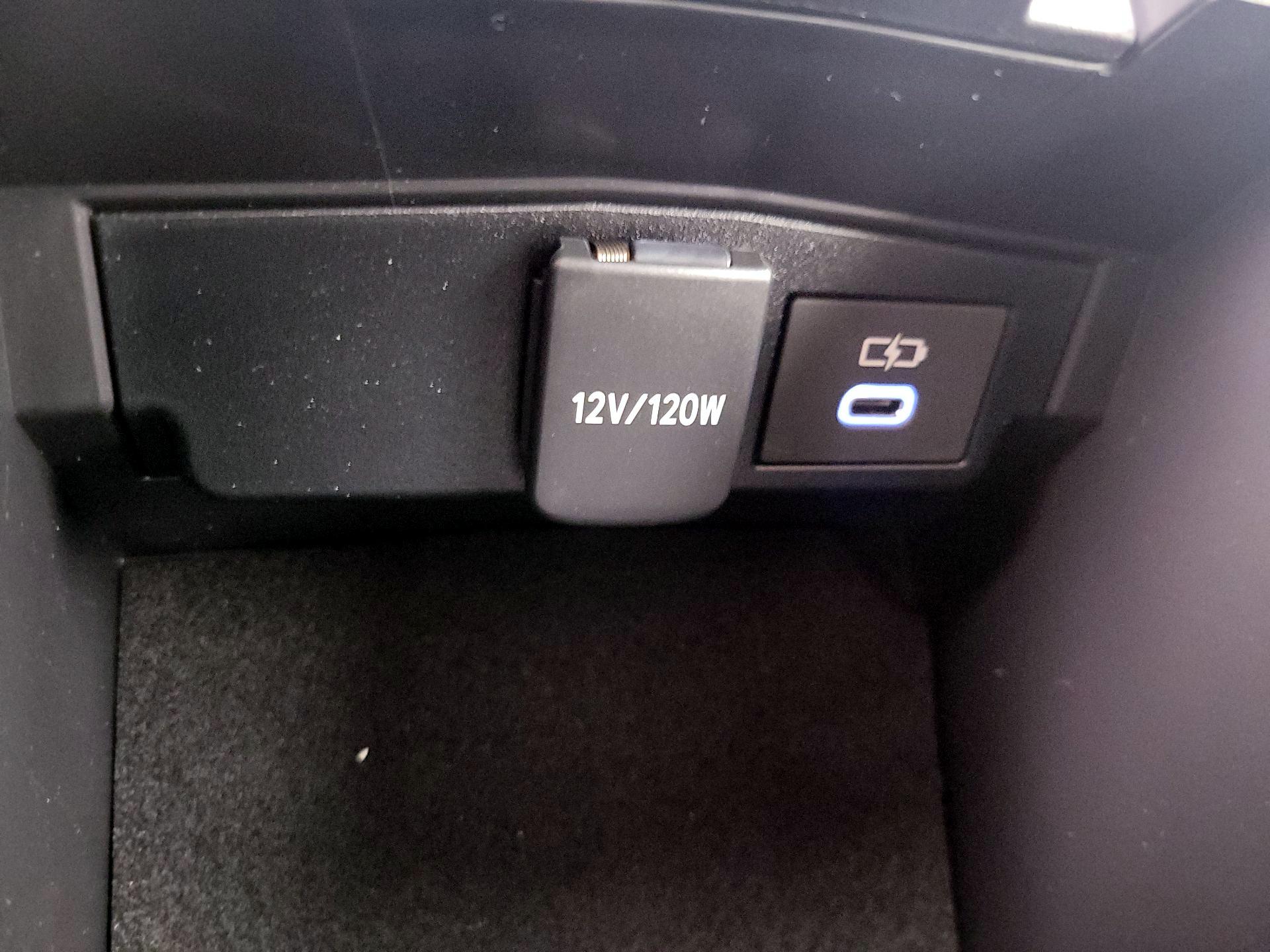 Thumbnail: 2025 Toyota Corolla Cross - 18