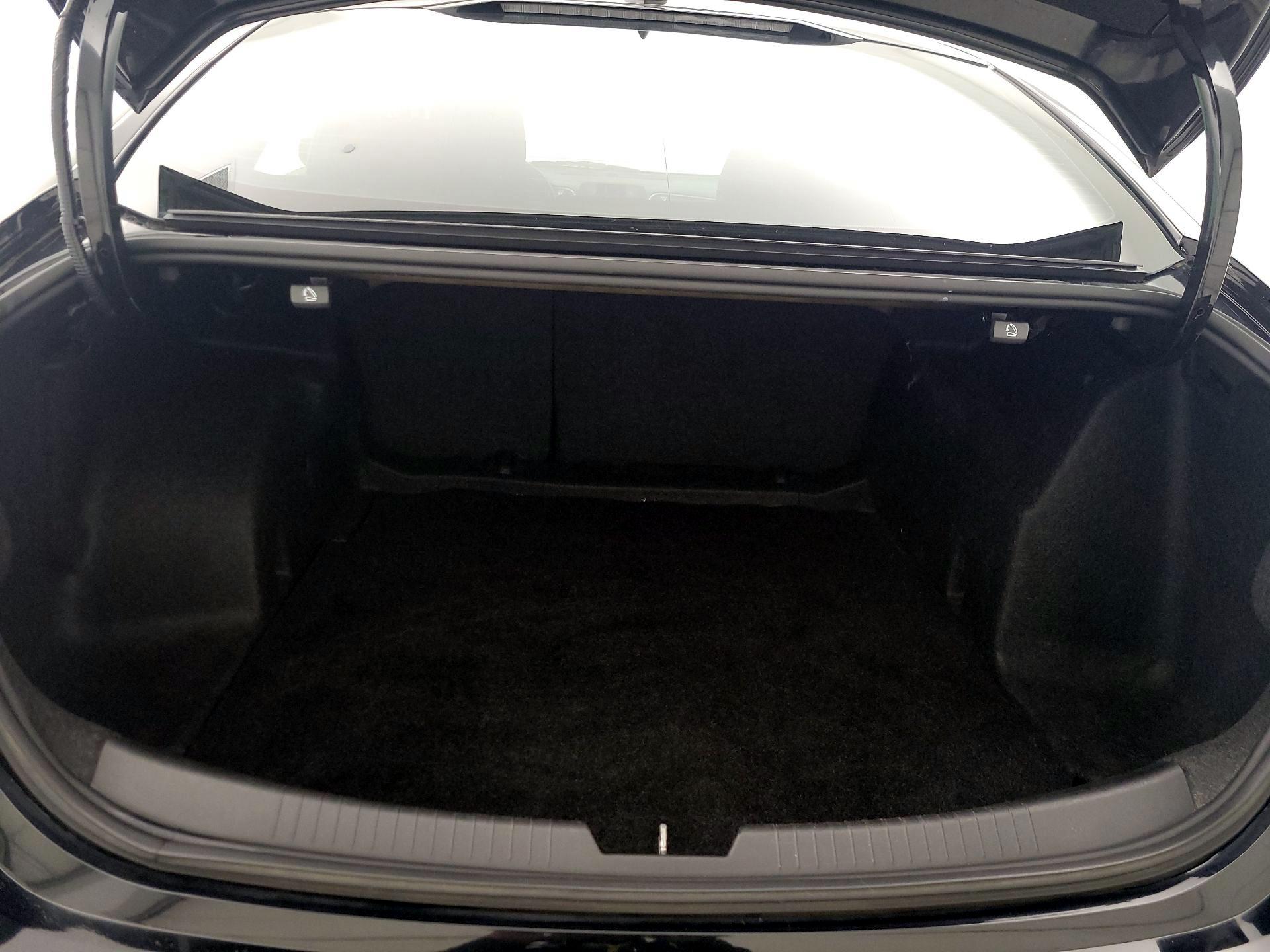 Thumbnail: 2020 Chevrolet Malibu - 20