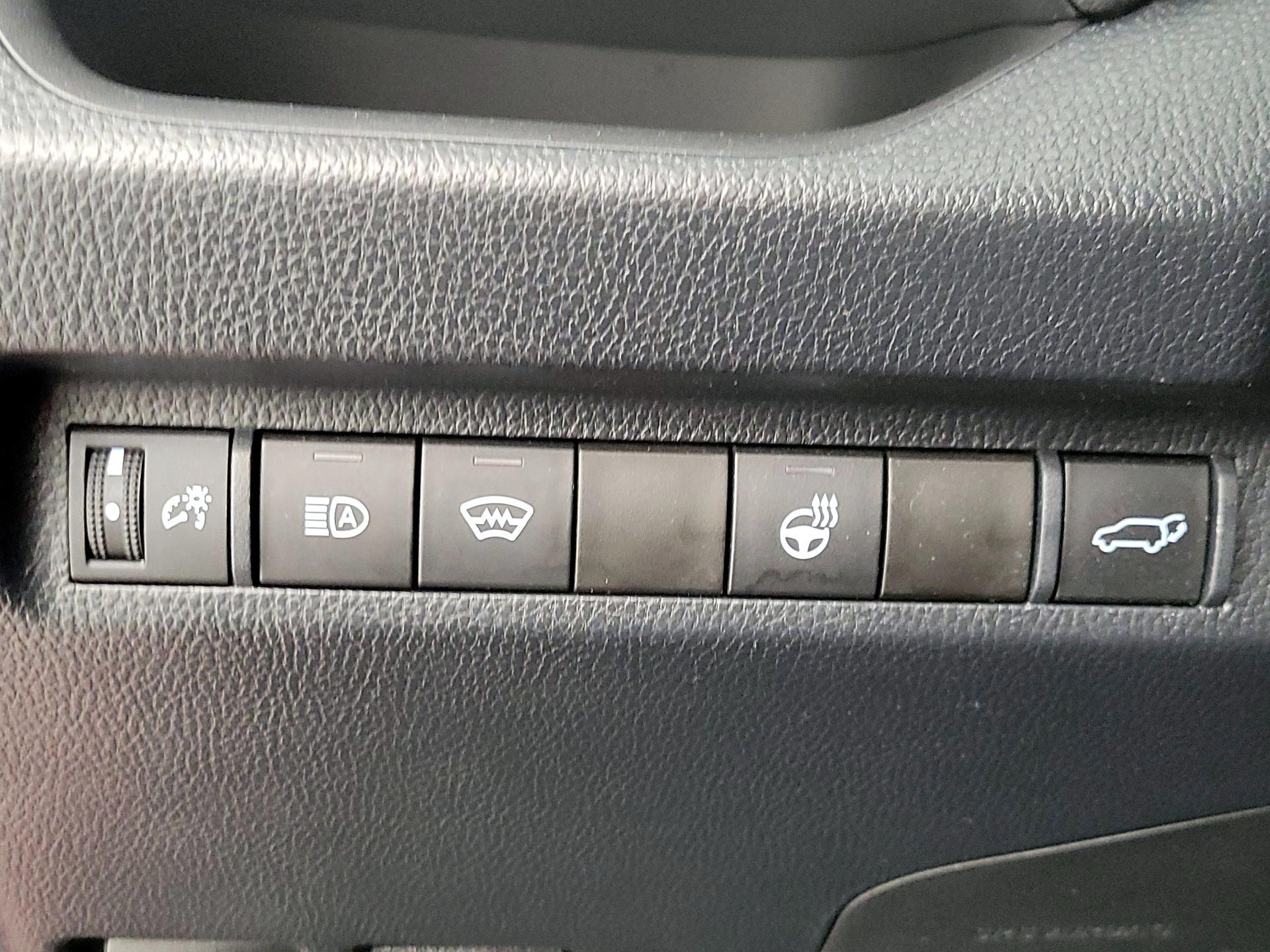 Thumbnail: 2023 Toyota RAV4 - 13