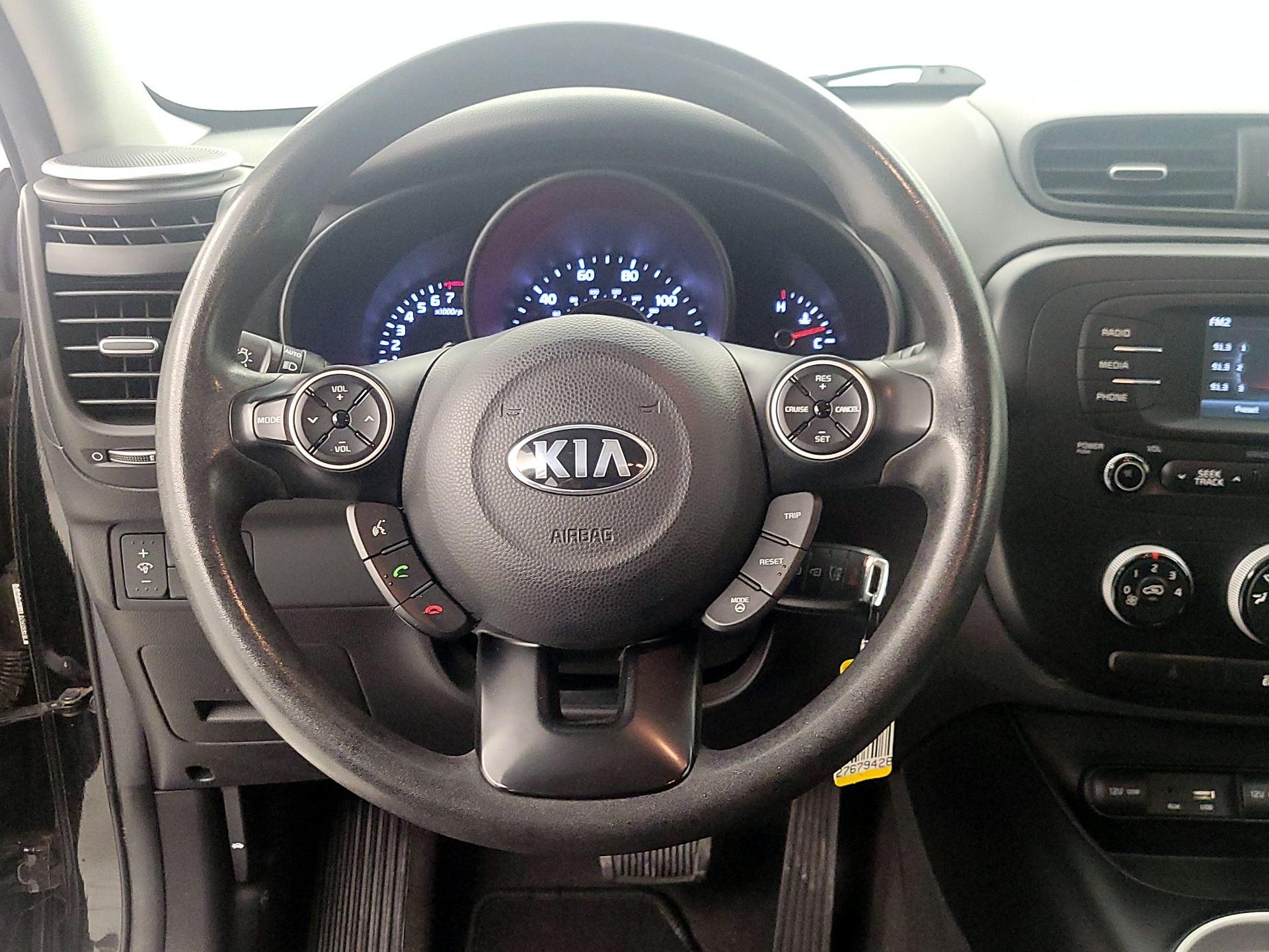 Thumbnail: 2016 Kia Soul - 10