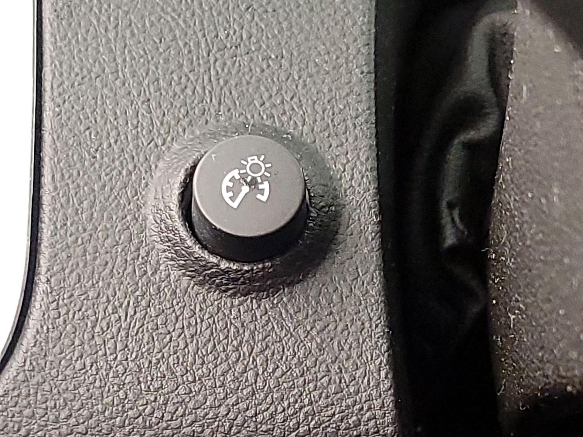 Thumbnail: 2015 Chevrolet Equinox - 13