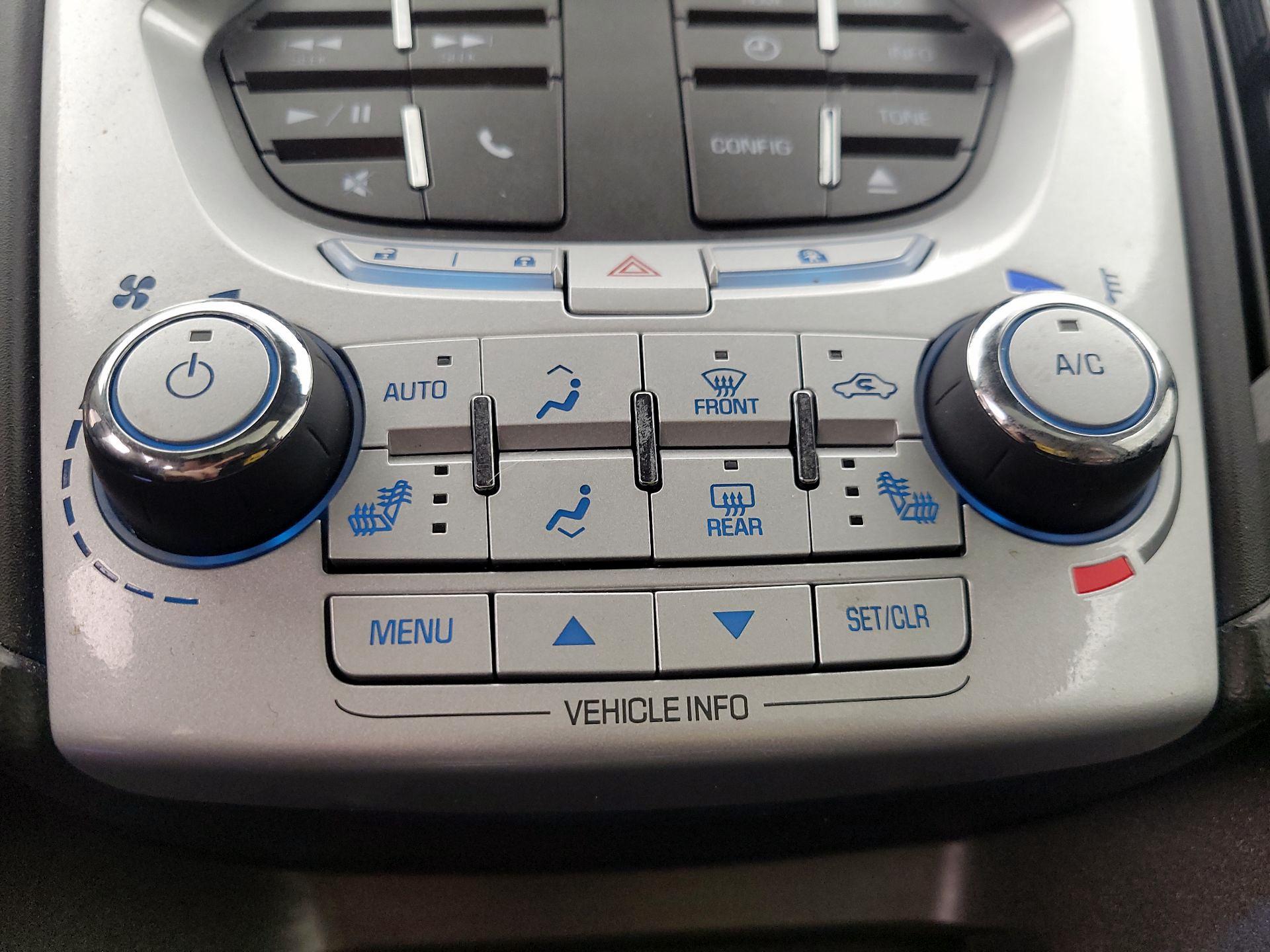 Thumbnail: 2015 Chevrolet Equinox - 16