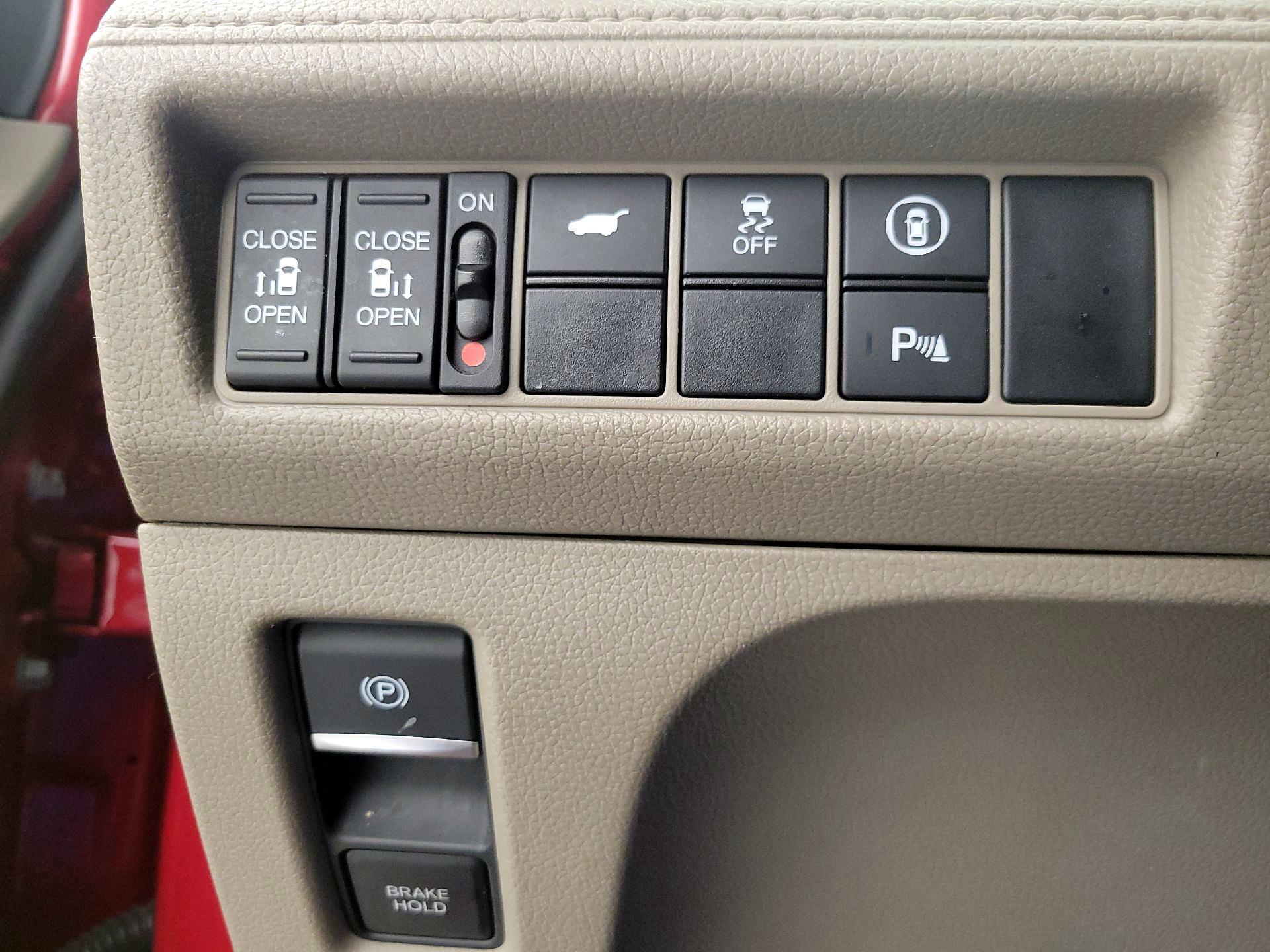 Thumbnail: 2022 Honda Odyssey - 13