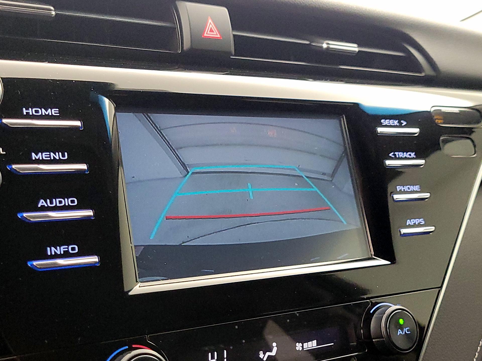 Thumbnail: 2018 Toyota Camry - 14