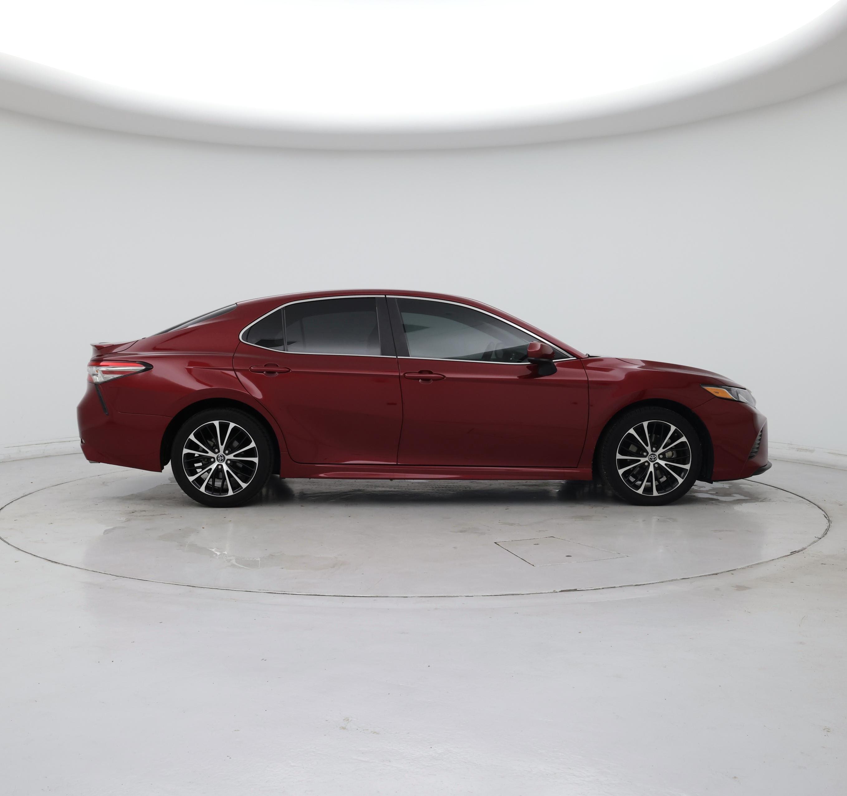 Thumbnail: 2018 Toyota Camry - 7