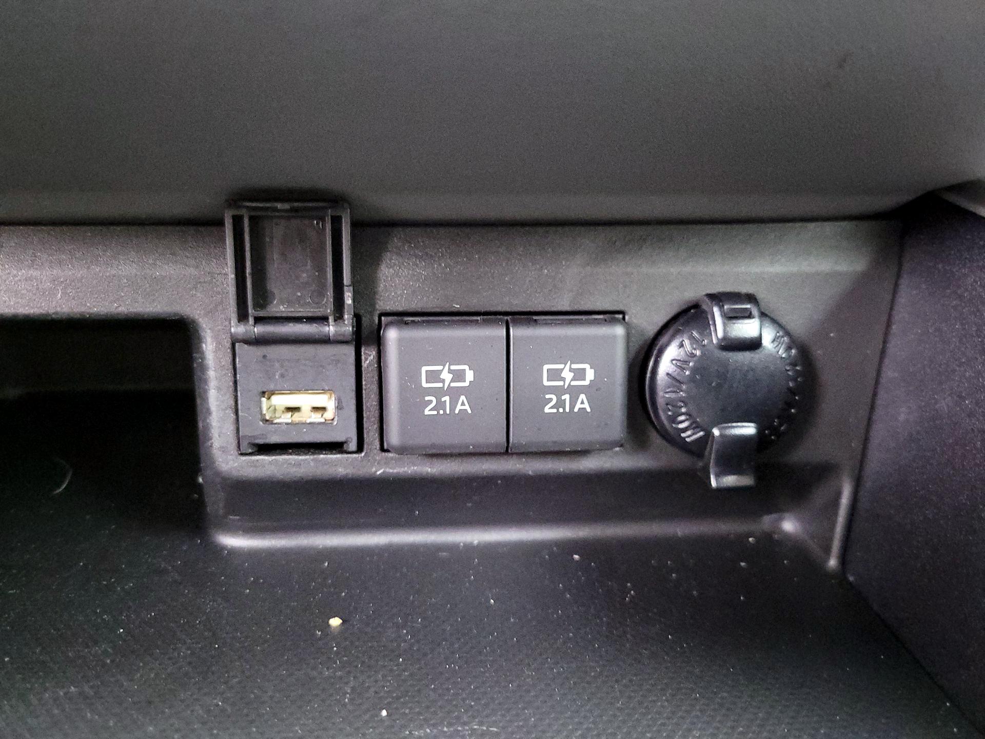 Thumbnail: 2021 Toyota Highlander - 18