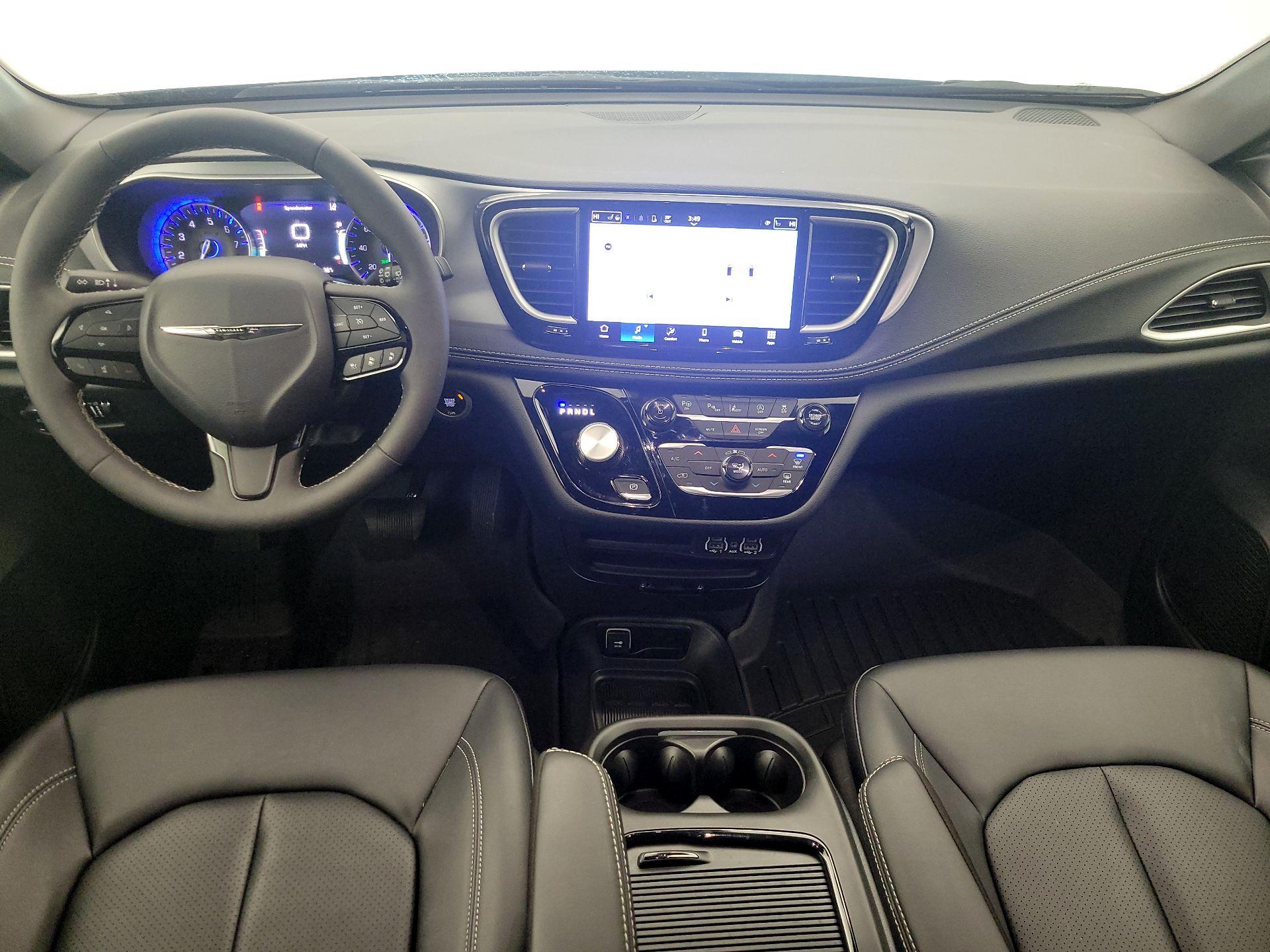 Thumbnail: 2024 Chrysler Pacifica - 9