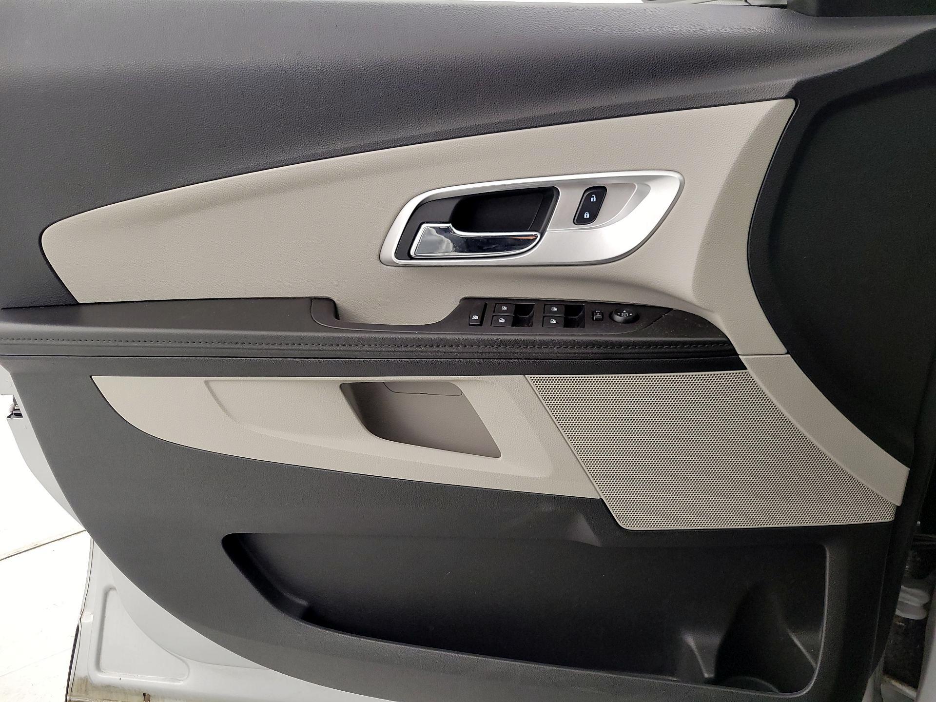 Thumbnail: 2016 Chevrolet Equinox - 12