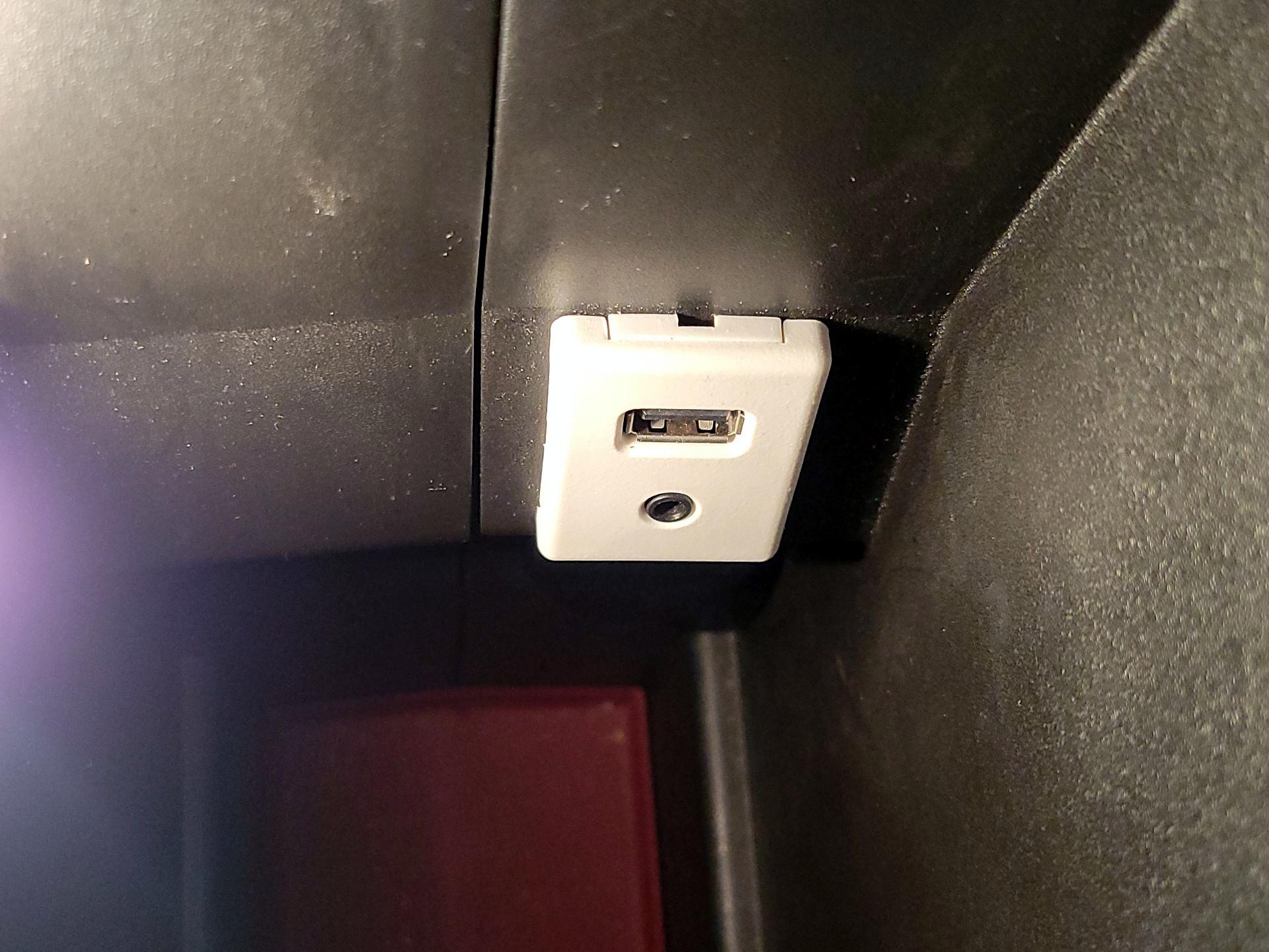 Thumbnail: 2016 Chevrolet Equinox - 18