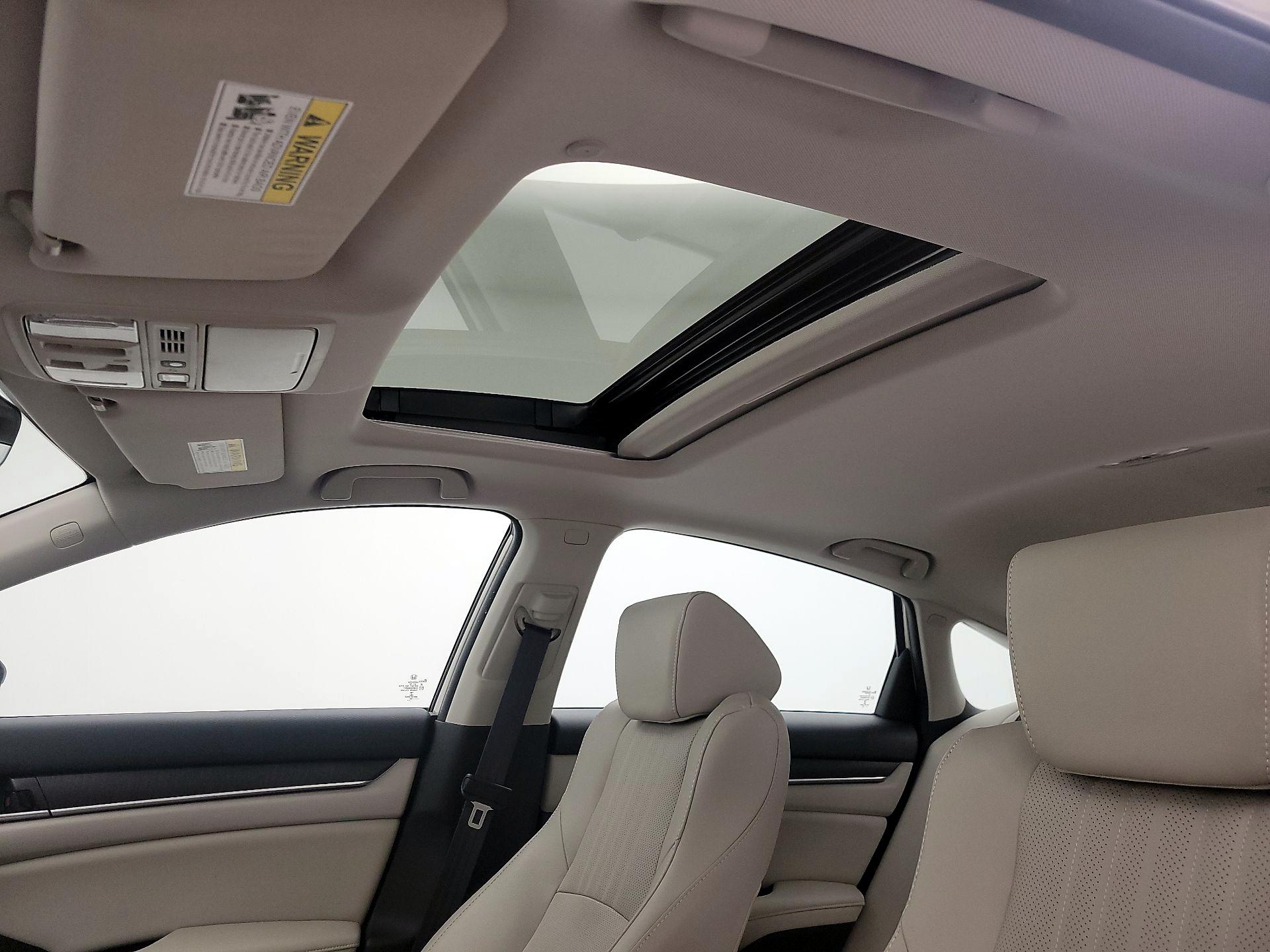 Thumbnail: 2020 Honda Accord - 20