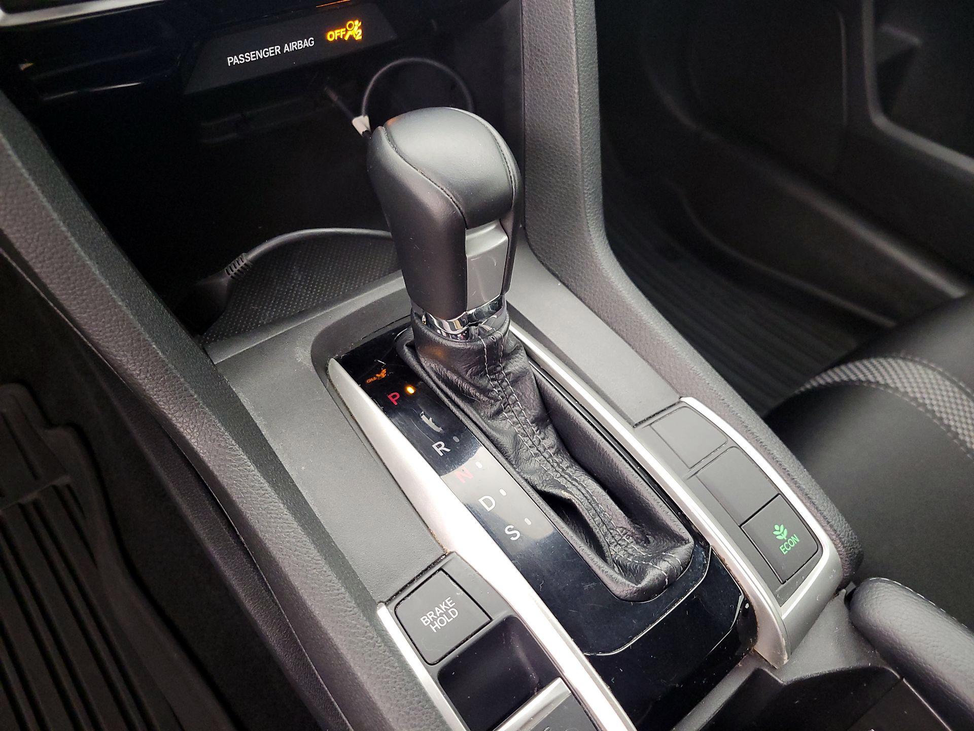 Thumbnail: 2019 Honda Civic - 17