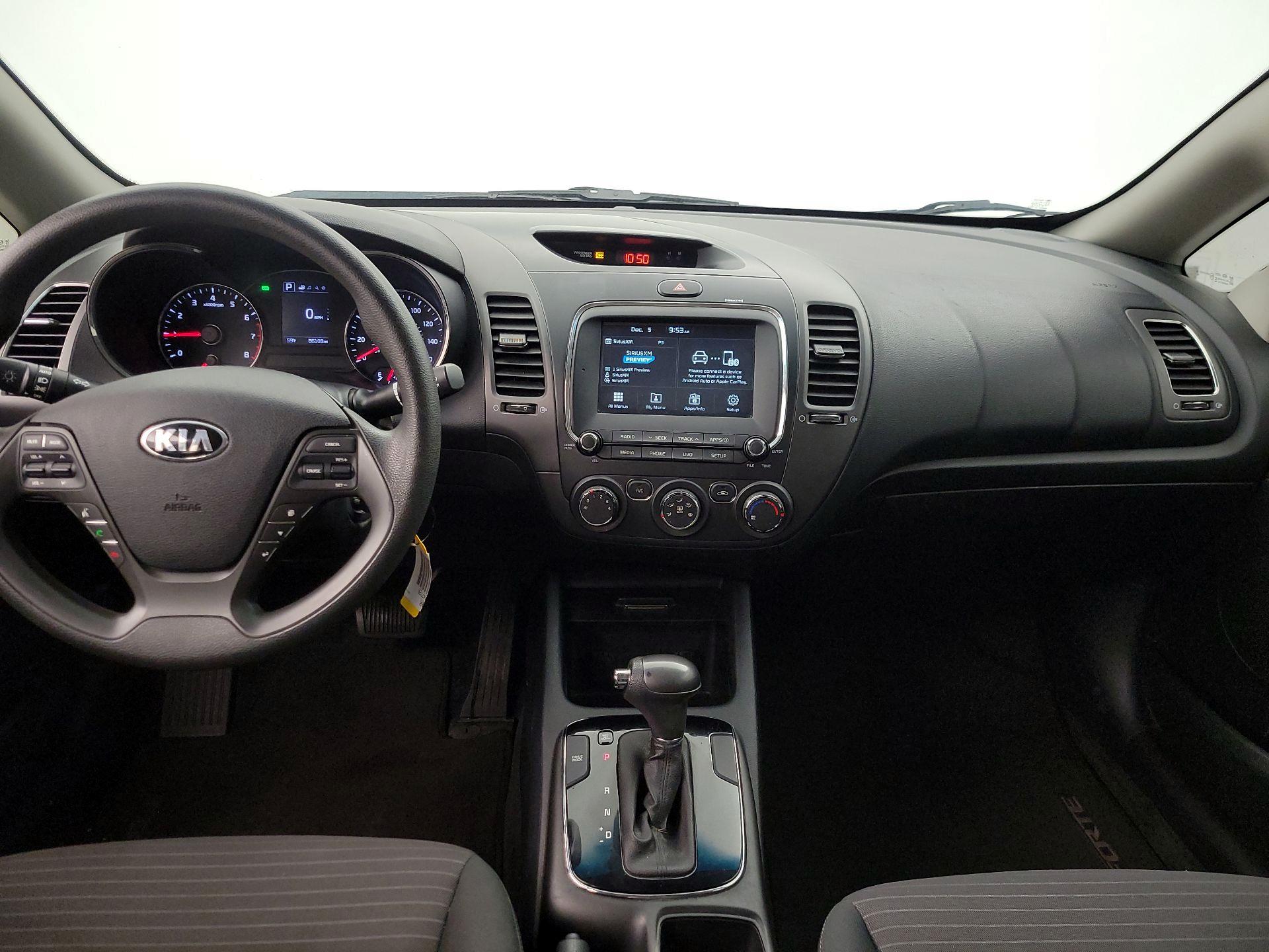 Thumbnail: 2018 Kia Forte - 9