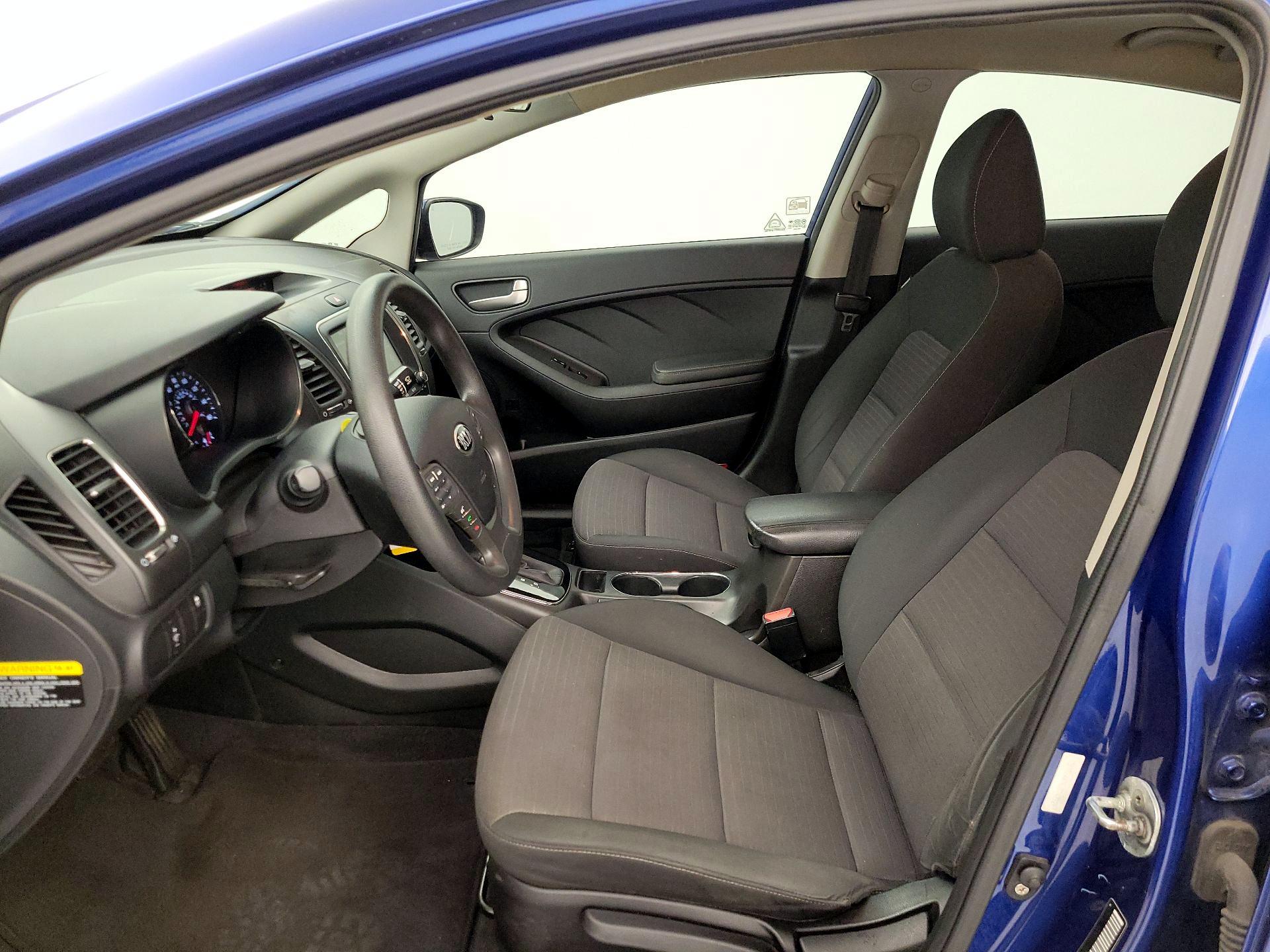 Thumbnail: 2018 Kia Forte - 11