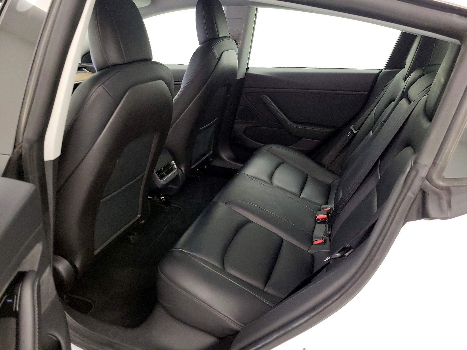 Thumbnail: 2020 Tesla Model 3 - 20