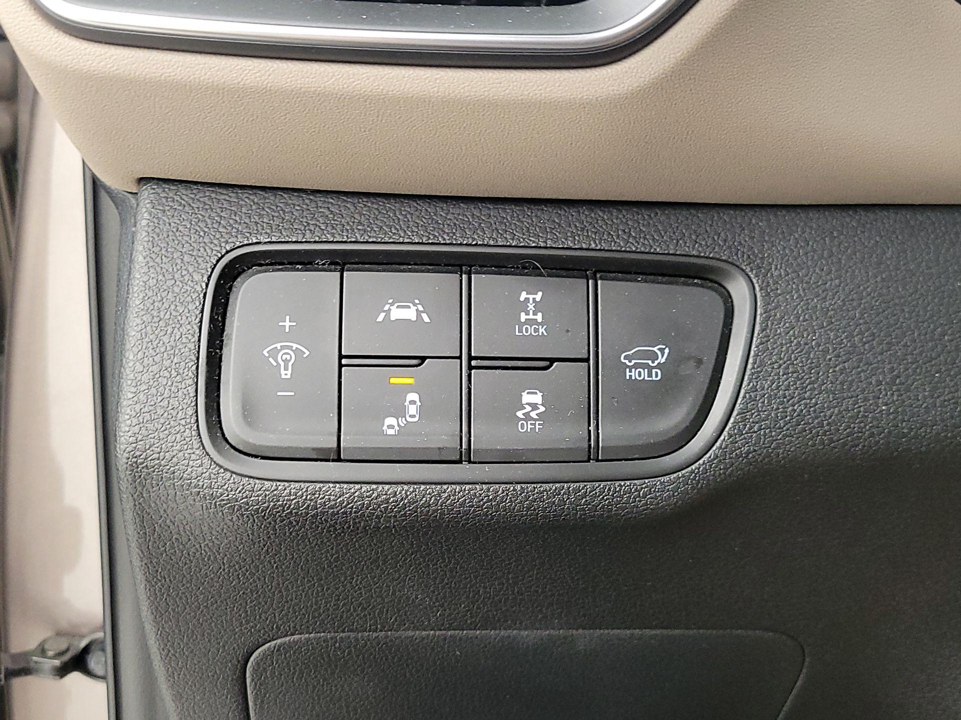 Thumbnail: 2019 Hyundai Santa Fe - 13