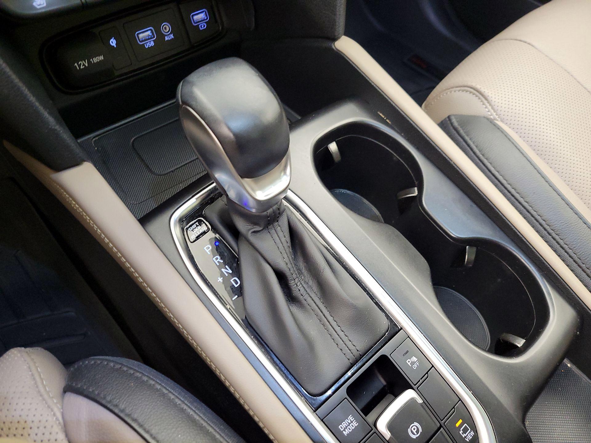 Thumbnail: 2019 Hyundai Santa Fe - 18