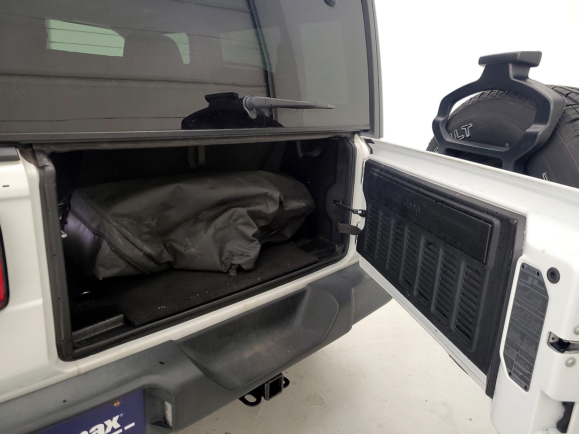 Thumbnail: 2023 Jeep Wrangler - 20